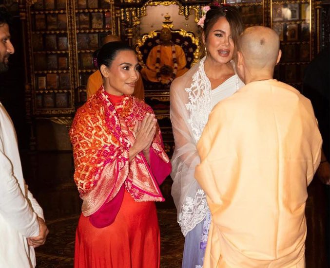 Kim Kardashian's Bold Fashion Statement: Embracing Bandhani Dupattas - Bharat Silk House