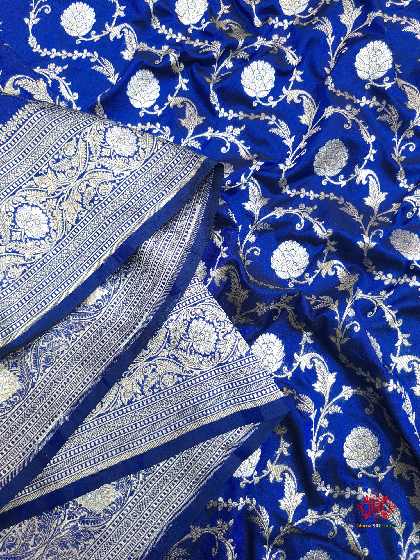 Handloom Banarasi Pure Katan Silk Opara Sona Rupa Dual Zari Saree Floral Jaal In Shades Of Blue