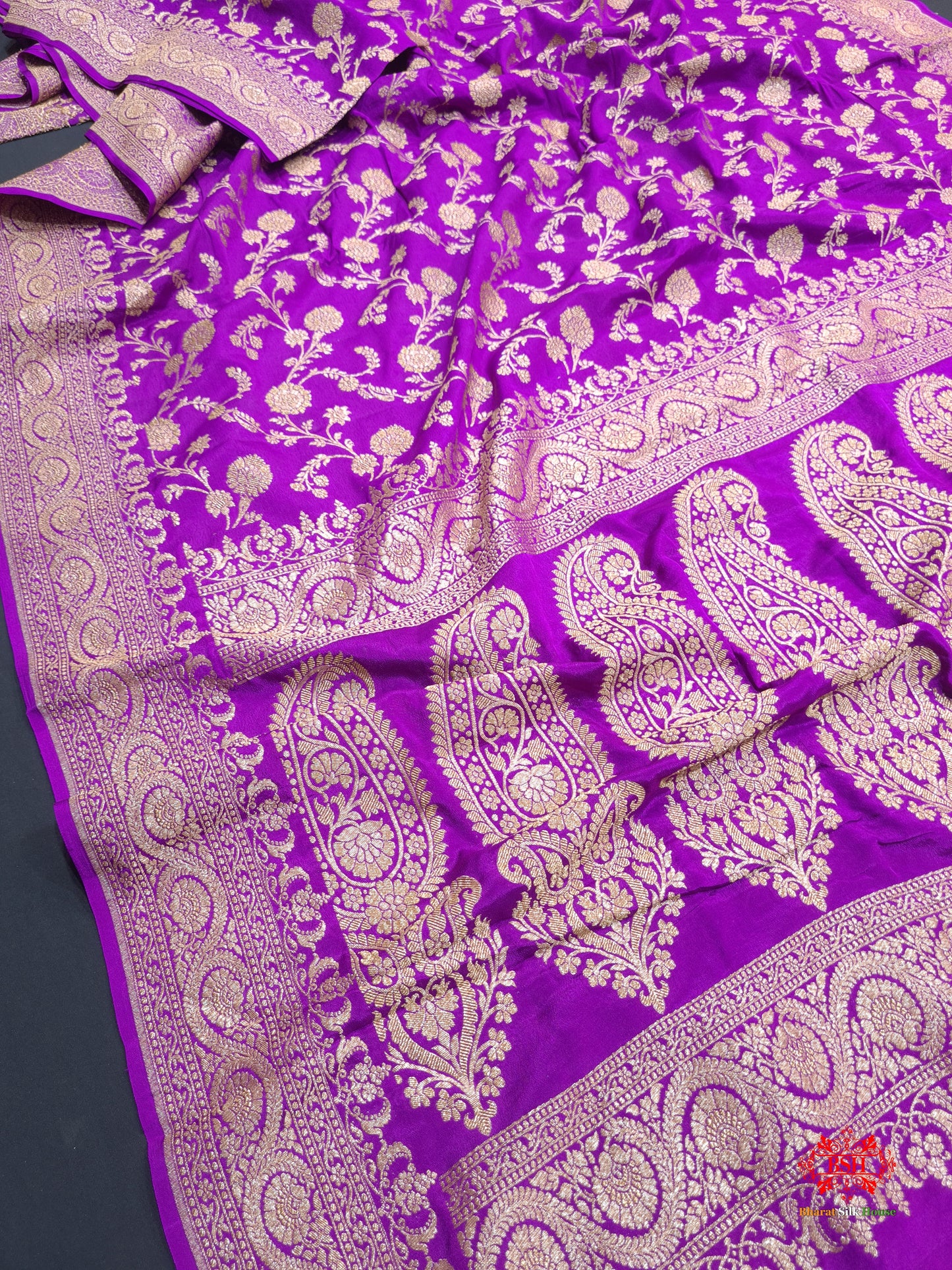 Pure Silk Crape Khaddi Georgette Saree With Antique Zari In Shades Of Magenta