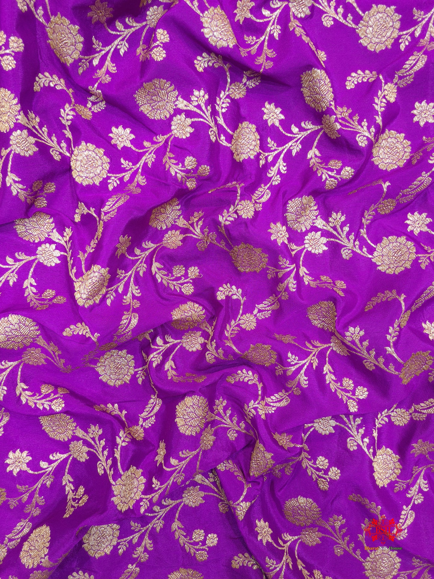 Pure Silk Crape Khaddi Georgette Saree With Antique Zari In Shades Of Magenta