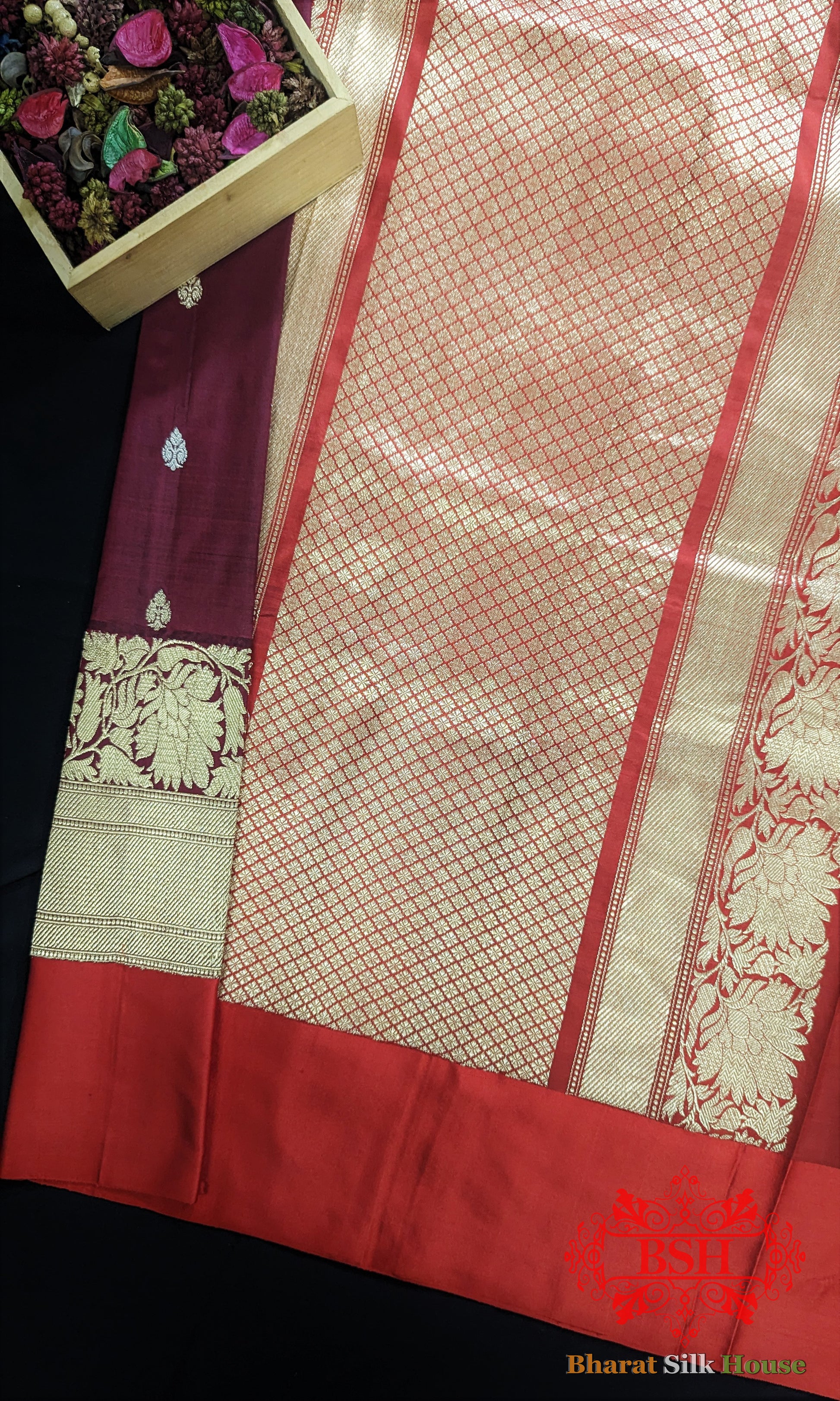 Pure Banarasi Handloom Katan Silk Meenakari  Antique Zari Saree In Shades Of Magenta - Bharat Silk House