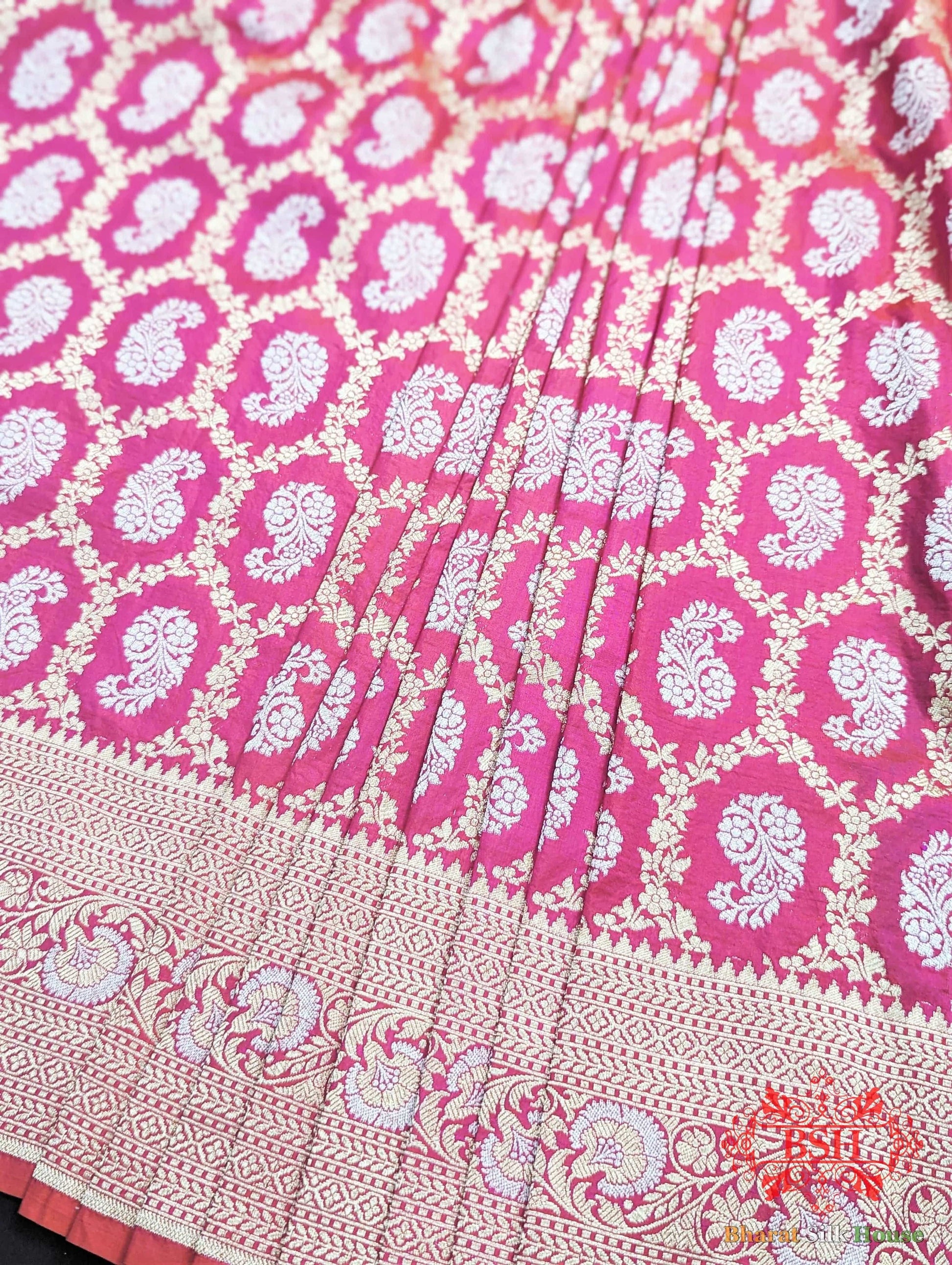 Banarasi Handwoven Katan Silk Saree With Dual Zari Floral Jaal In Shades Of Pink - Bharat Silk House