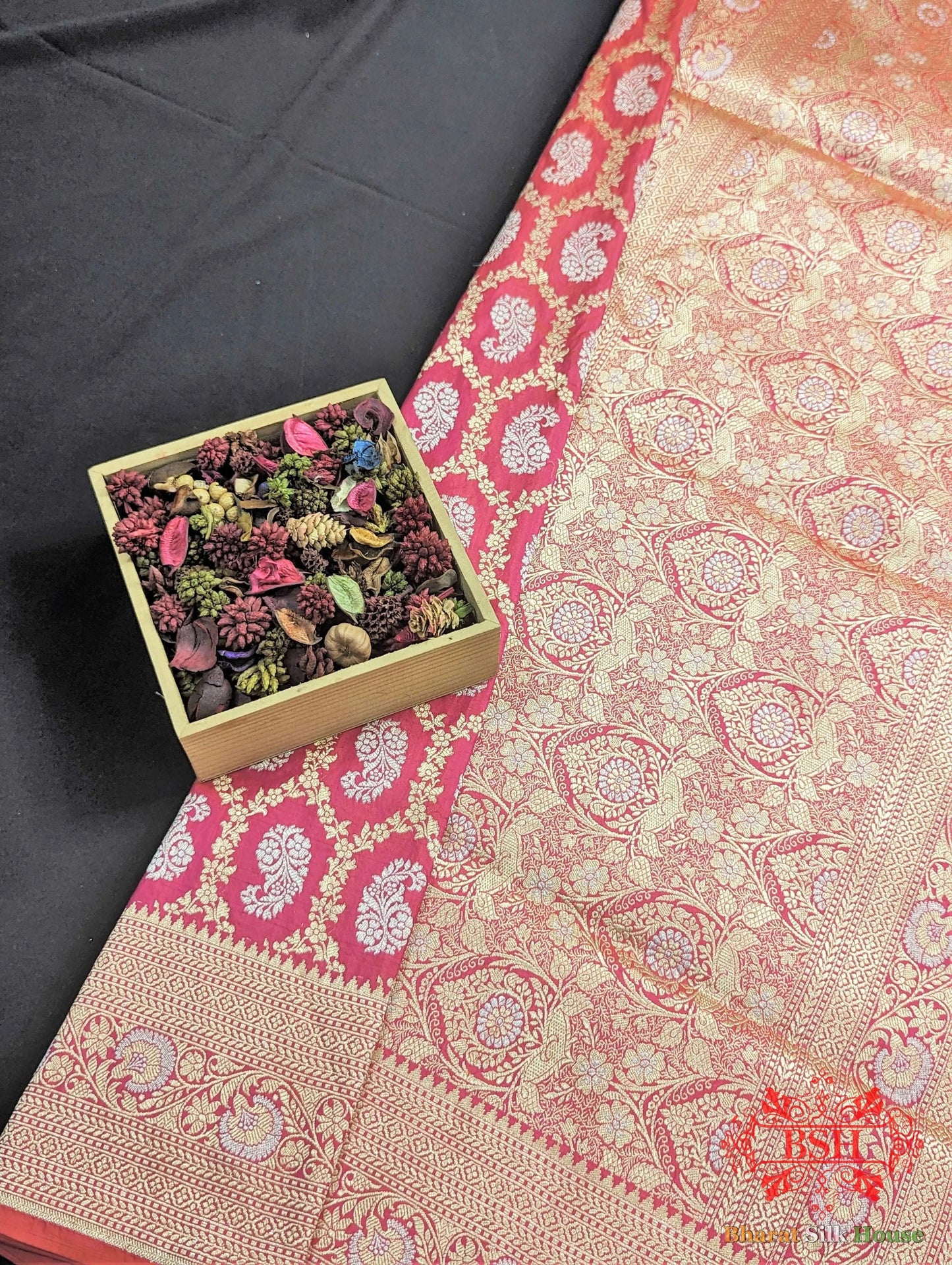 Banarasi Handwoven Katan Silk Saree With Dual Zari Floral Jaal In Shades Of Pink - Bharat Silk House