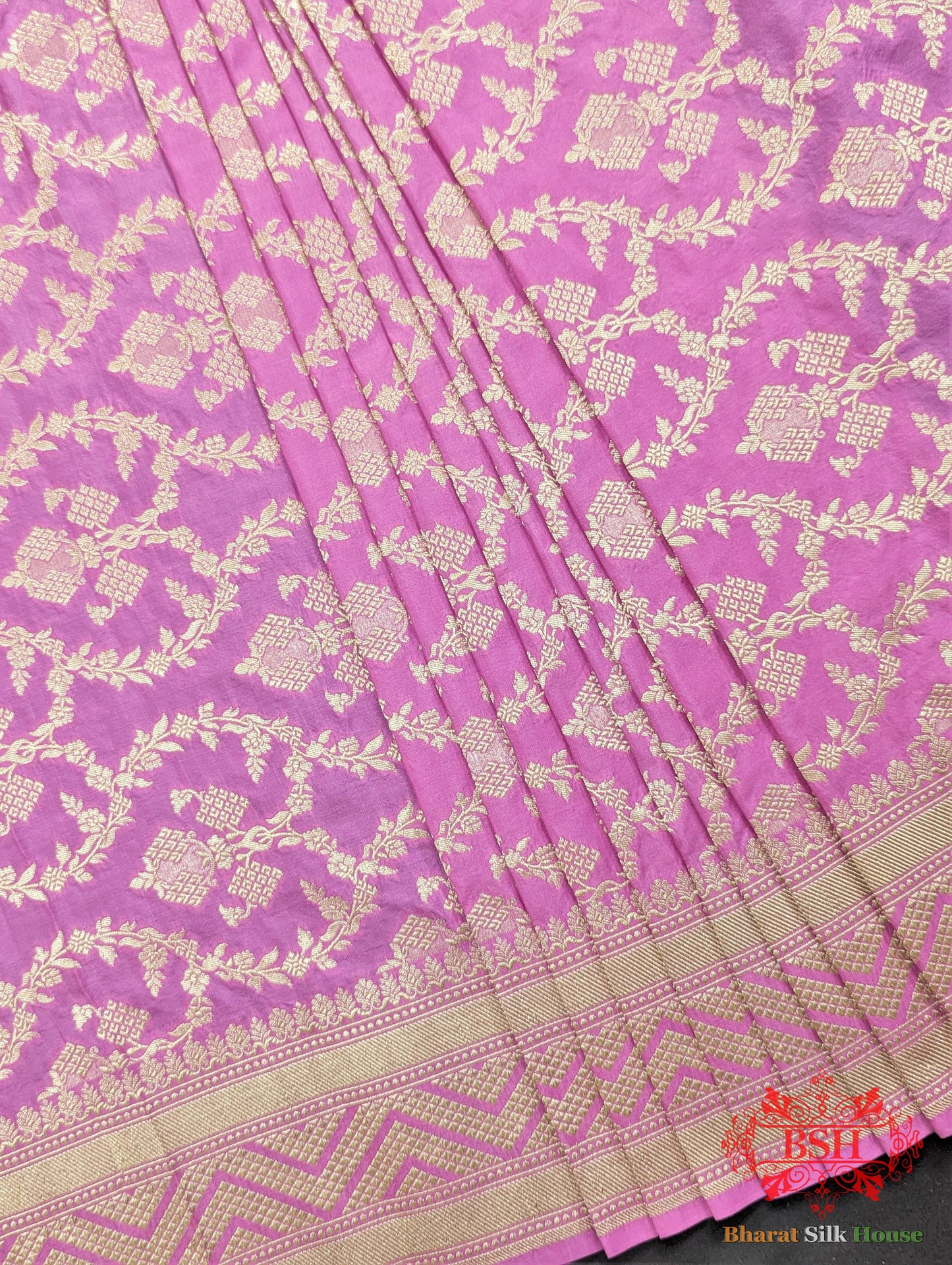 Handloom Banaraasi Pure Kataan Silk Saree Floral JaalcIn Shades Of Rani Pure Kataan Silk Bharat Silk House