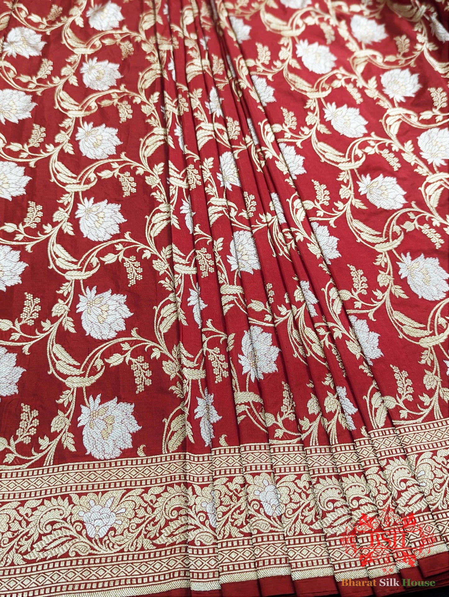 Handloom Banarasi Pure Katan Silk Opara Sona Rupa Dual Zari Saree Floral Jaal In Shades Of Red Pure Kataan Silk Bharat Silk House