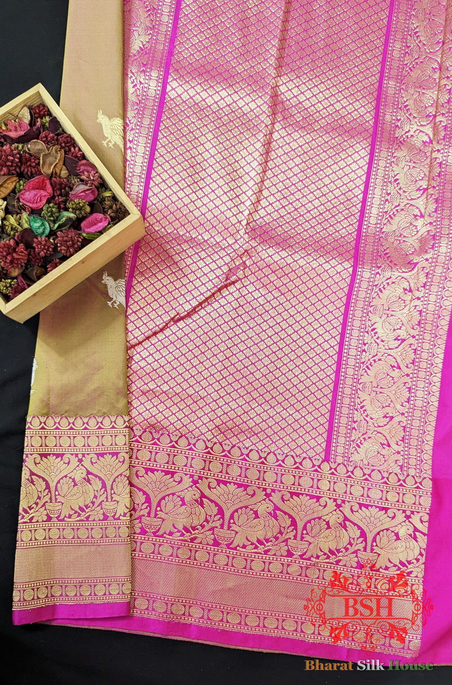 Pure Banarasi Handloom Katan Silk Meenakari  Antique Zari Saree In Shades Of Cross Colour Pure Kataan Silk Bharat Silk House