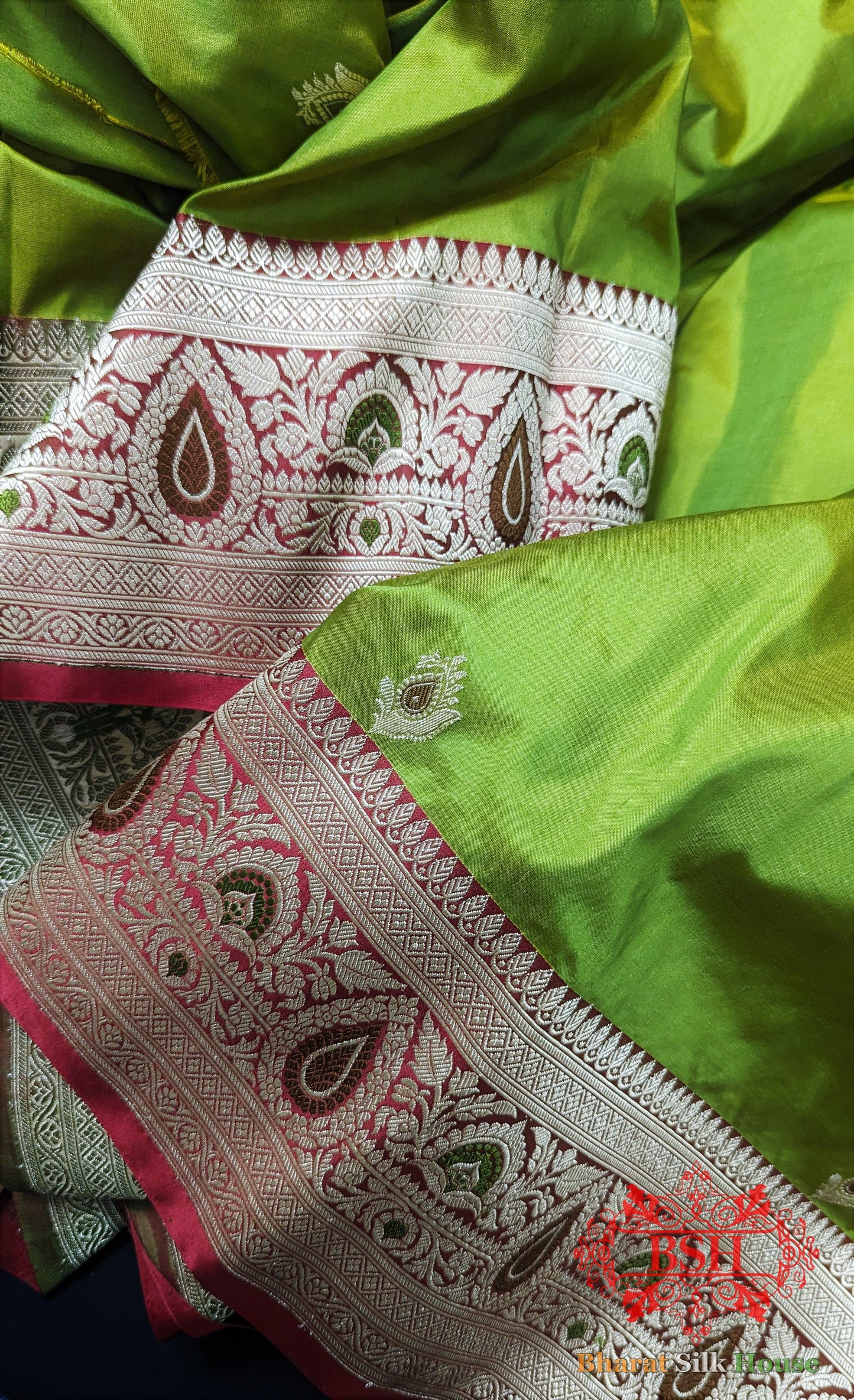 Pure Banarasi Handloom Katan Silk Meenakari Antique Zari Saree In Shades Of  Parrot Green Pure Kataan Silk Bharat Silk House