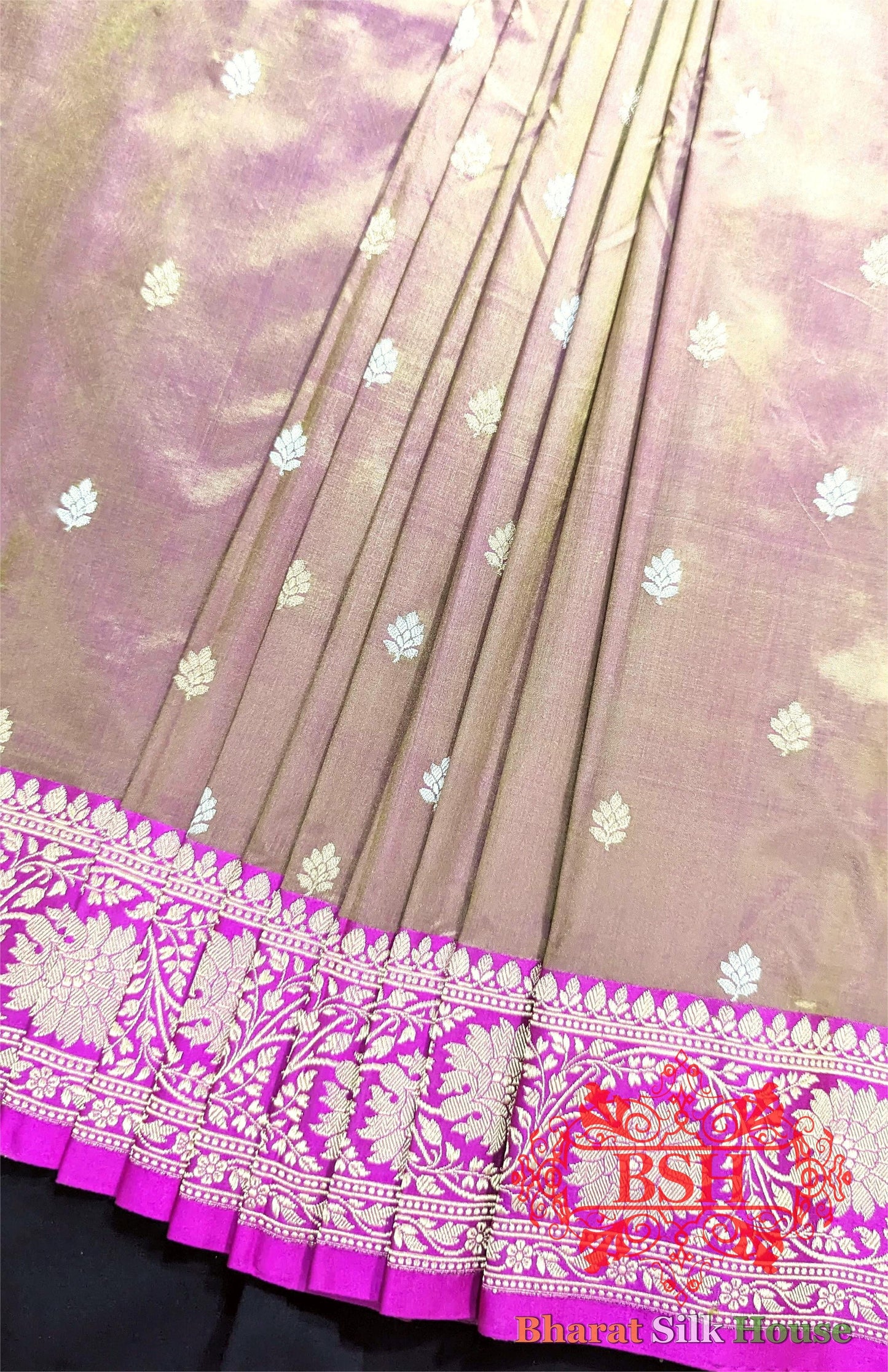 Pure Banarasi  Handloom  Silk  Meenakari Antique  Zari Saree In Shades Of  Cross Color Pure Kataan Silk Bharat Silk House