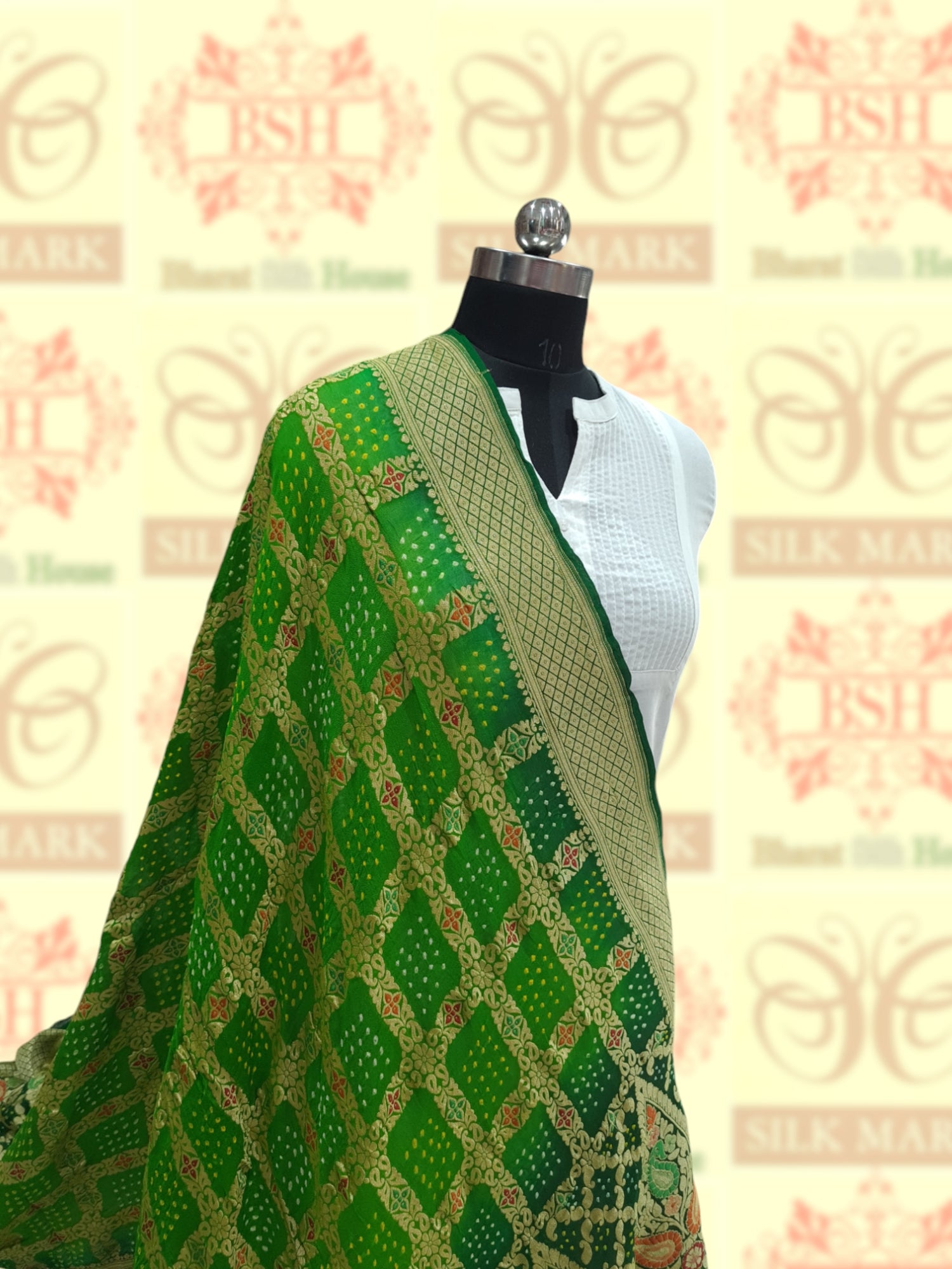 Double Shade Of Green Georgette Banarasi Handloom Menakari Bandhani Dupatta - Bharat Silk House