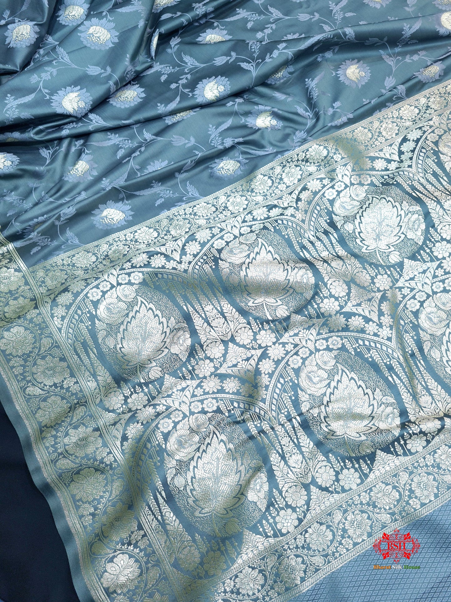 Gray Single Zari Tanchoi Silk Saree - Bharat Silk House