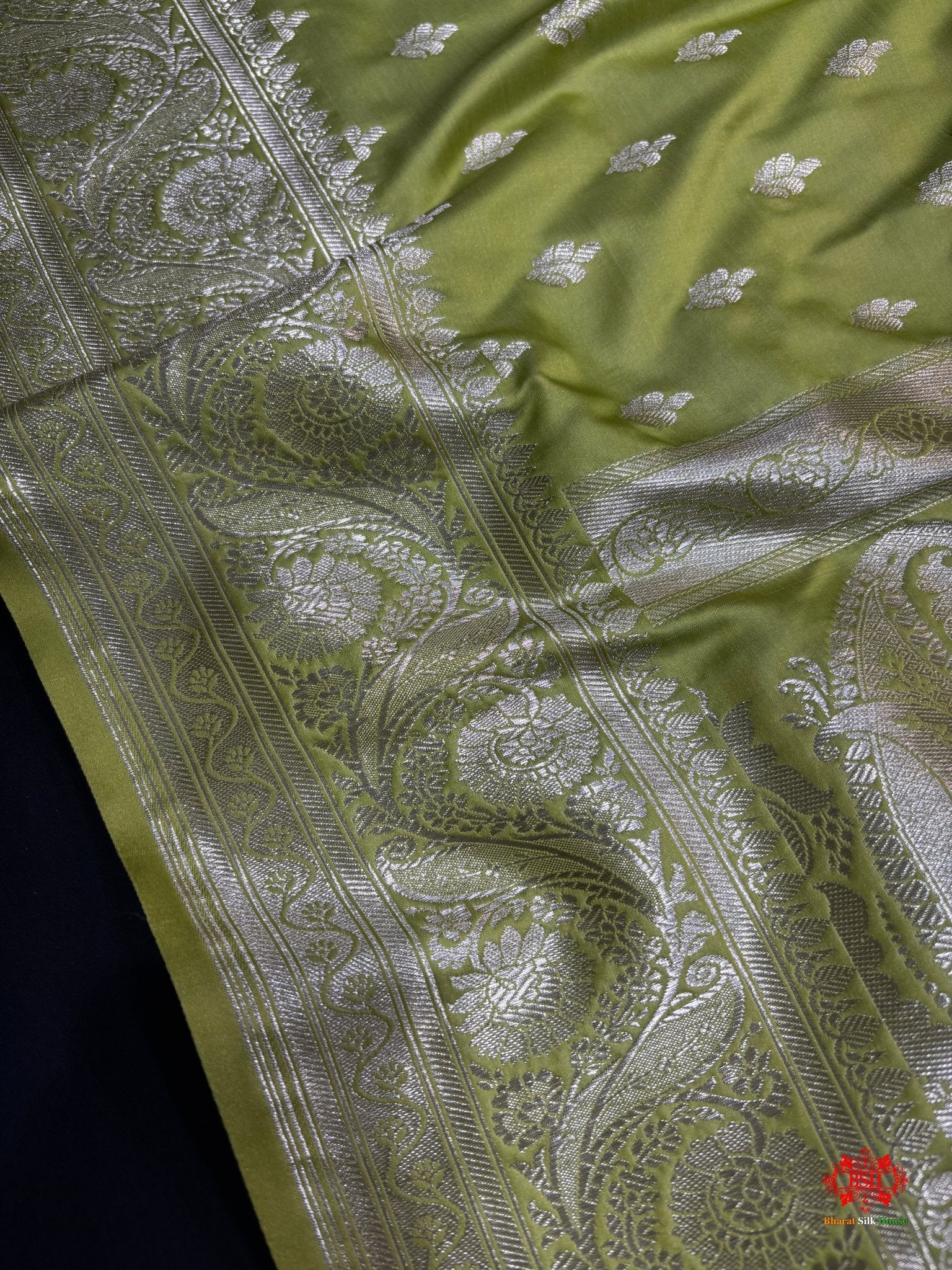 Green Mashru Silk All Over Booti With Jaal Blouse Design Saree - Bharat Silk House Mashroo Silk