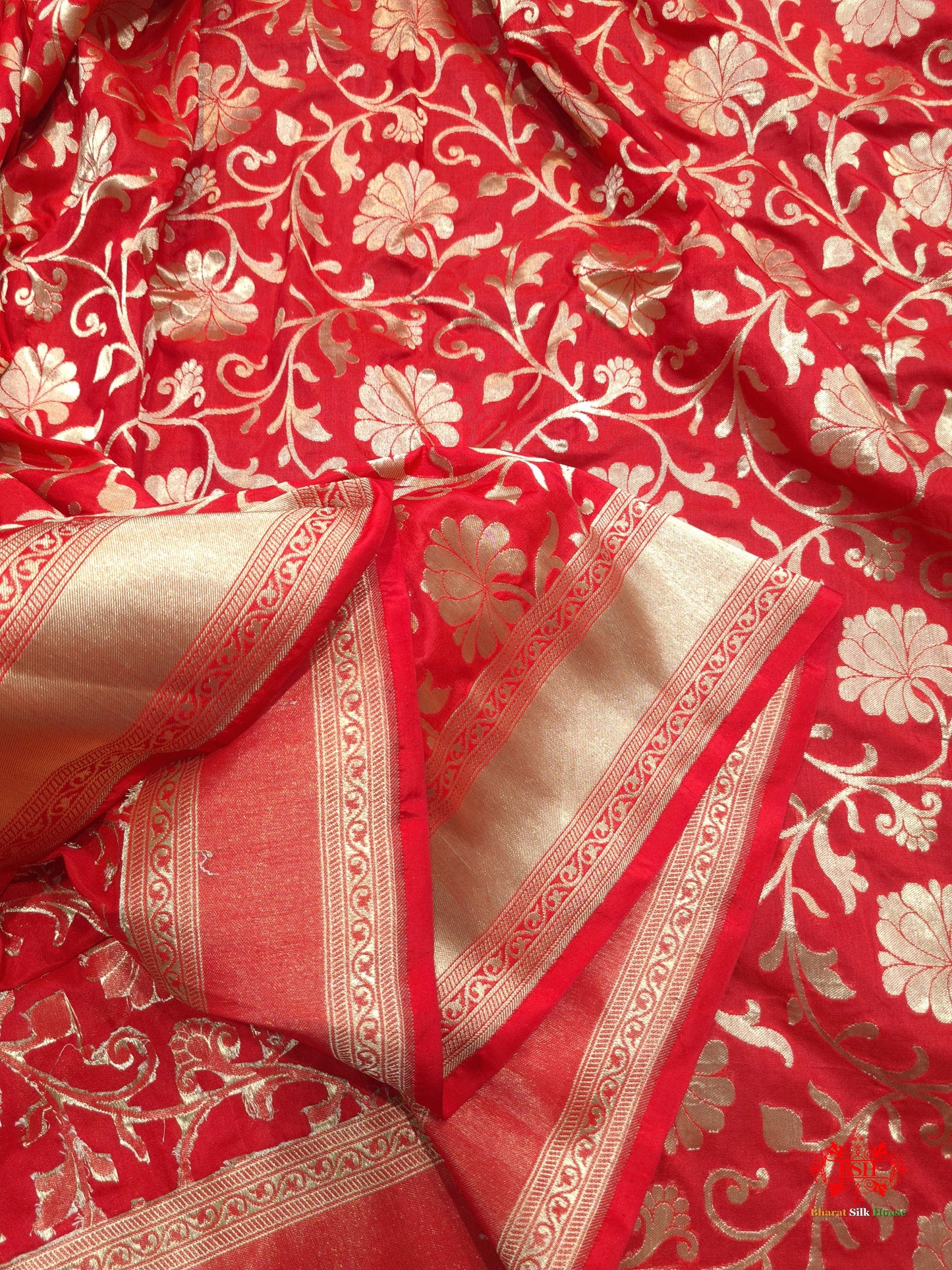 Handloom Banarasi Pure Katan Silk Floral Booti In Shades Of Red - Bharat Silk House