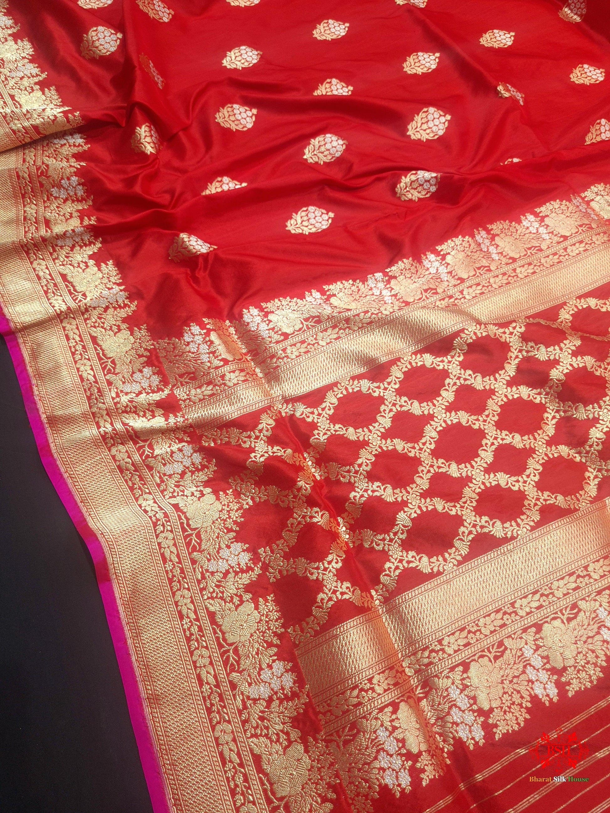 Handloom Banarasi Pure Katan Silk Floral Booti In Shades Of Red - Bharat Silk House