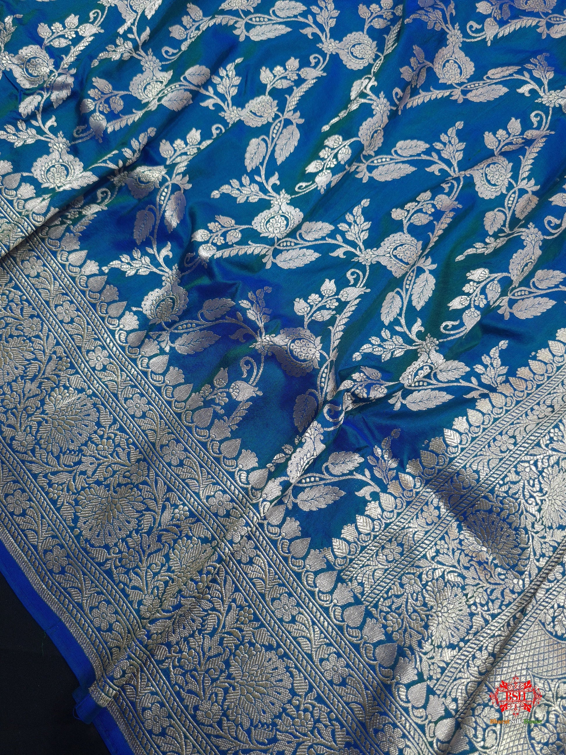 Handloom Banarasi Pure Katan Silk Floral Jaal Cross Color Of Blue - Bharat Silk House