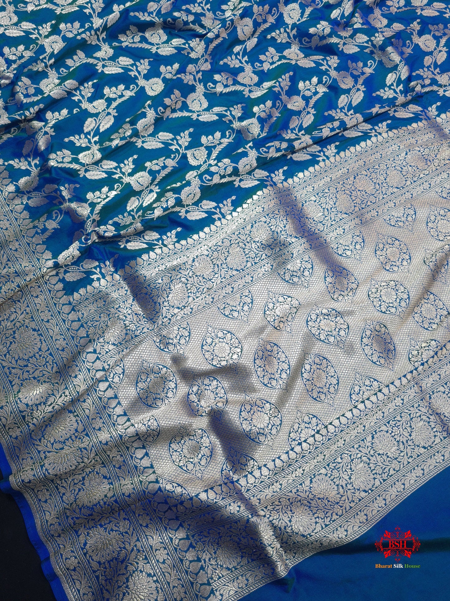 Handloom Banarasi Pure Katan Silk Floral Jaal Cross Color Of Blue - Bharat Silk House