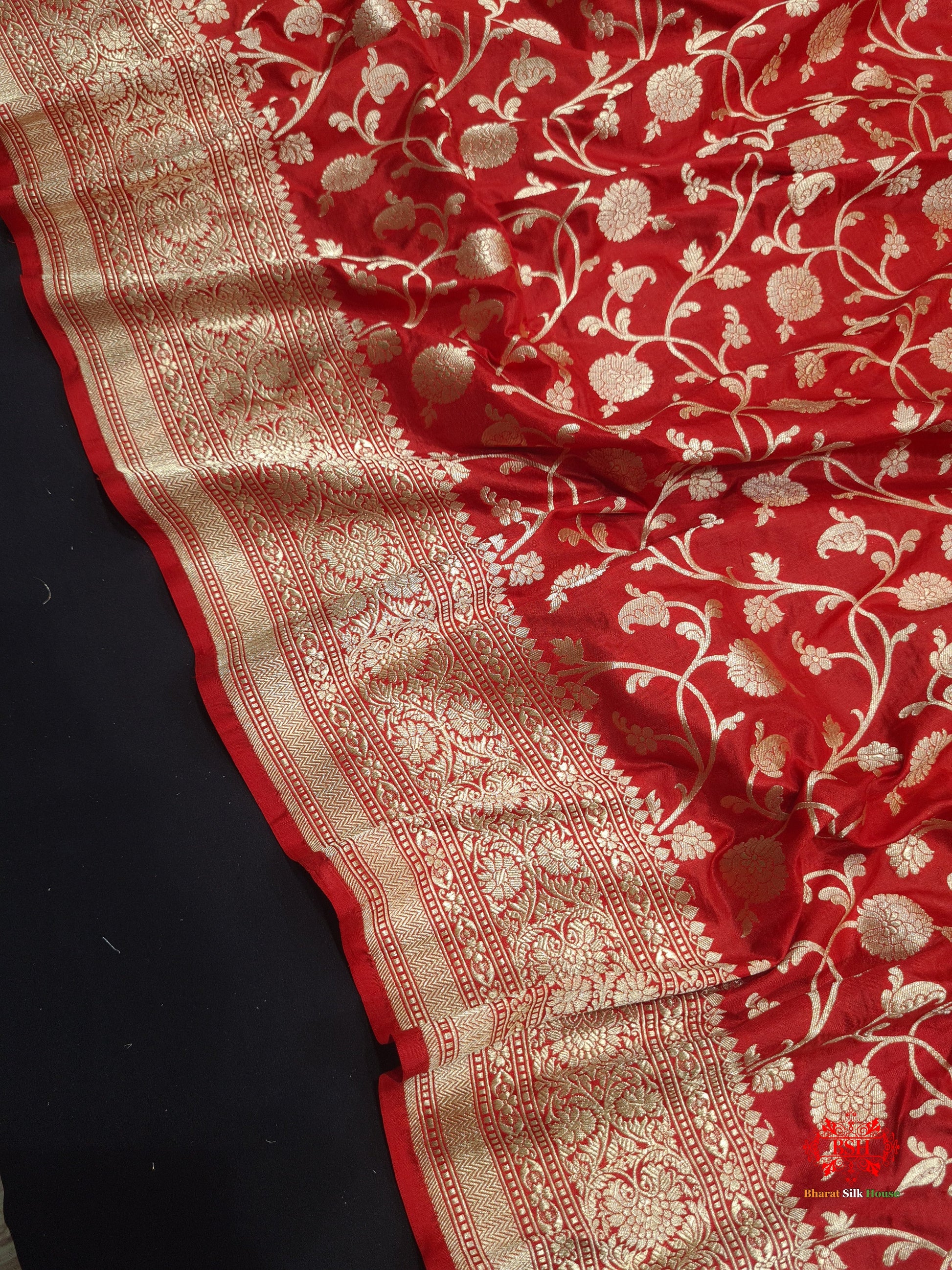 Handloom Banarasi Pure Katan Silk Floral Jaal In Shades Of Red - Bharat Silk House