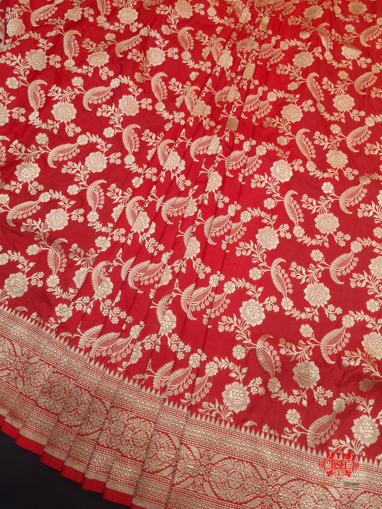 Handloom Banarasi Pure Katan Silk Floral Jaal In Shades Of Red - Bharat Silk House