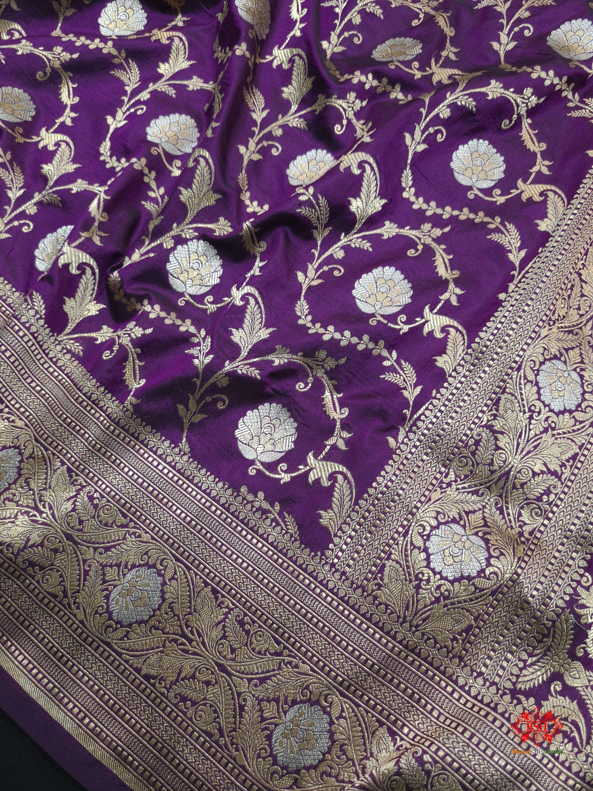 Handloom Banarasi Pure Katan Silk Opara Sona Rupa Dual Zari Saree Floral Jaal In Shades Of Magenta - Bharat Silk House