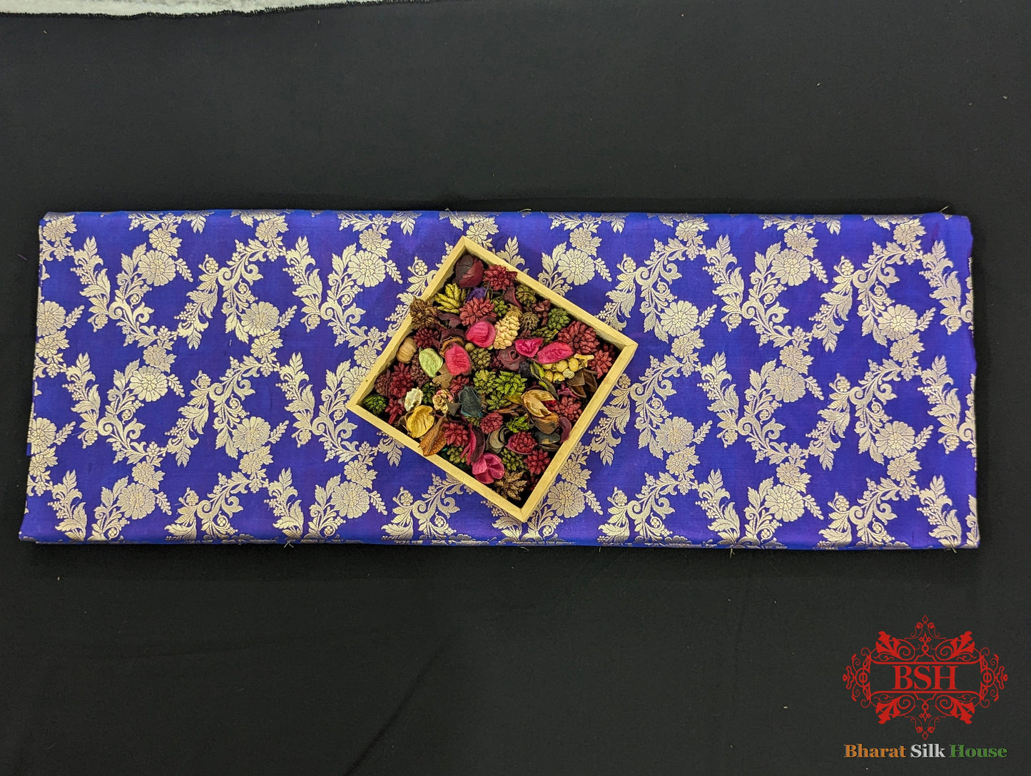 Handloom Banarasi Pure Katan Silk Opara With Floral Jaal In Shades Of Violet Blue - Bharat Silk House