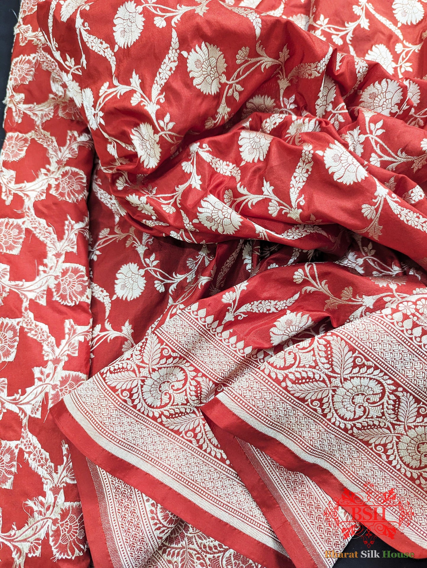 Handloom Banarasi Pure Katan Silk Saree Floral Jaal In Shades Of Red - Bharat Silk House