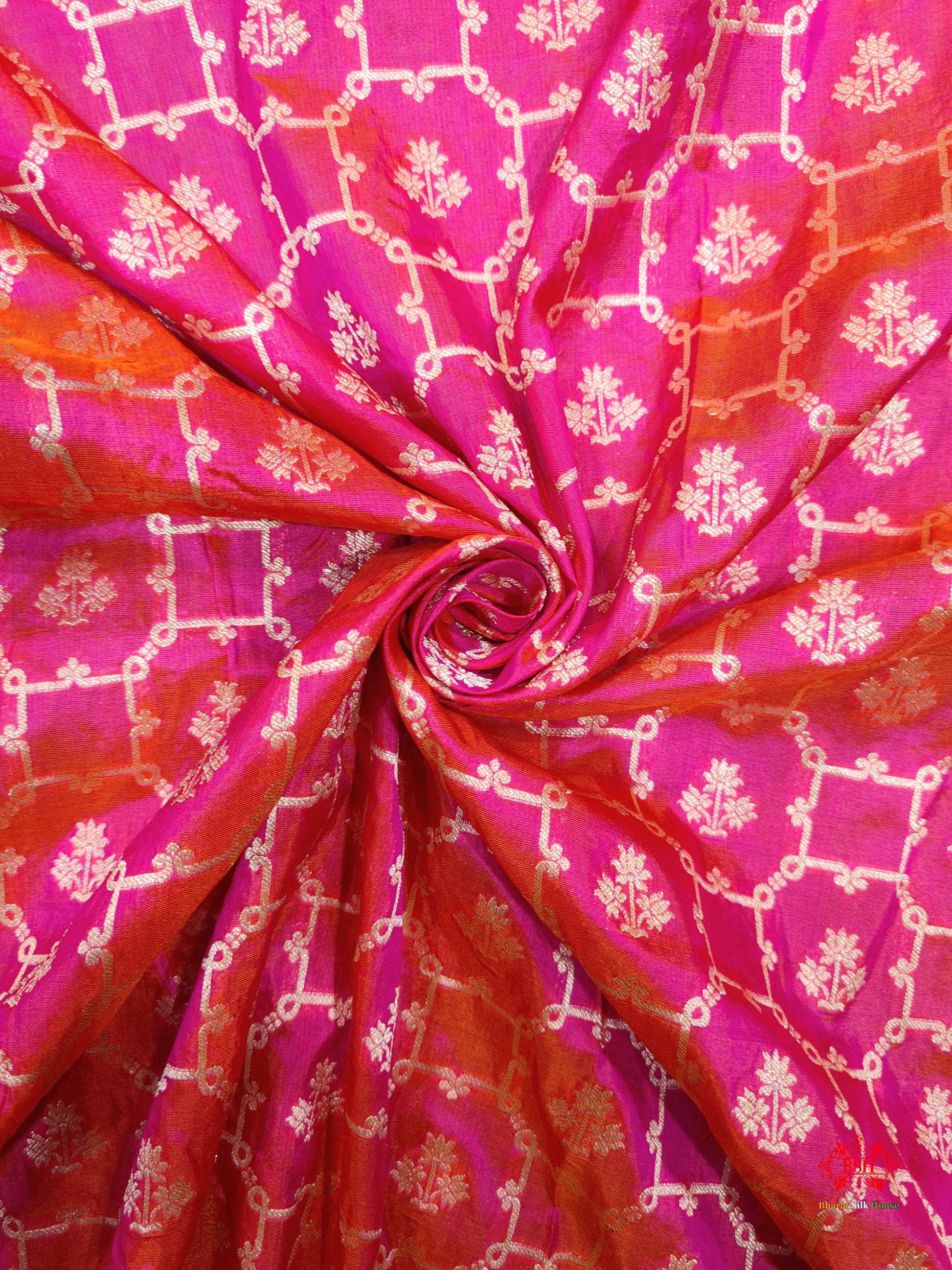 Handloom Banarasi Shikargah Katan Silk Saree In Shades Of Pink Cross Color - Bharat Silk House