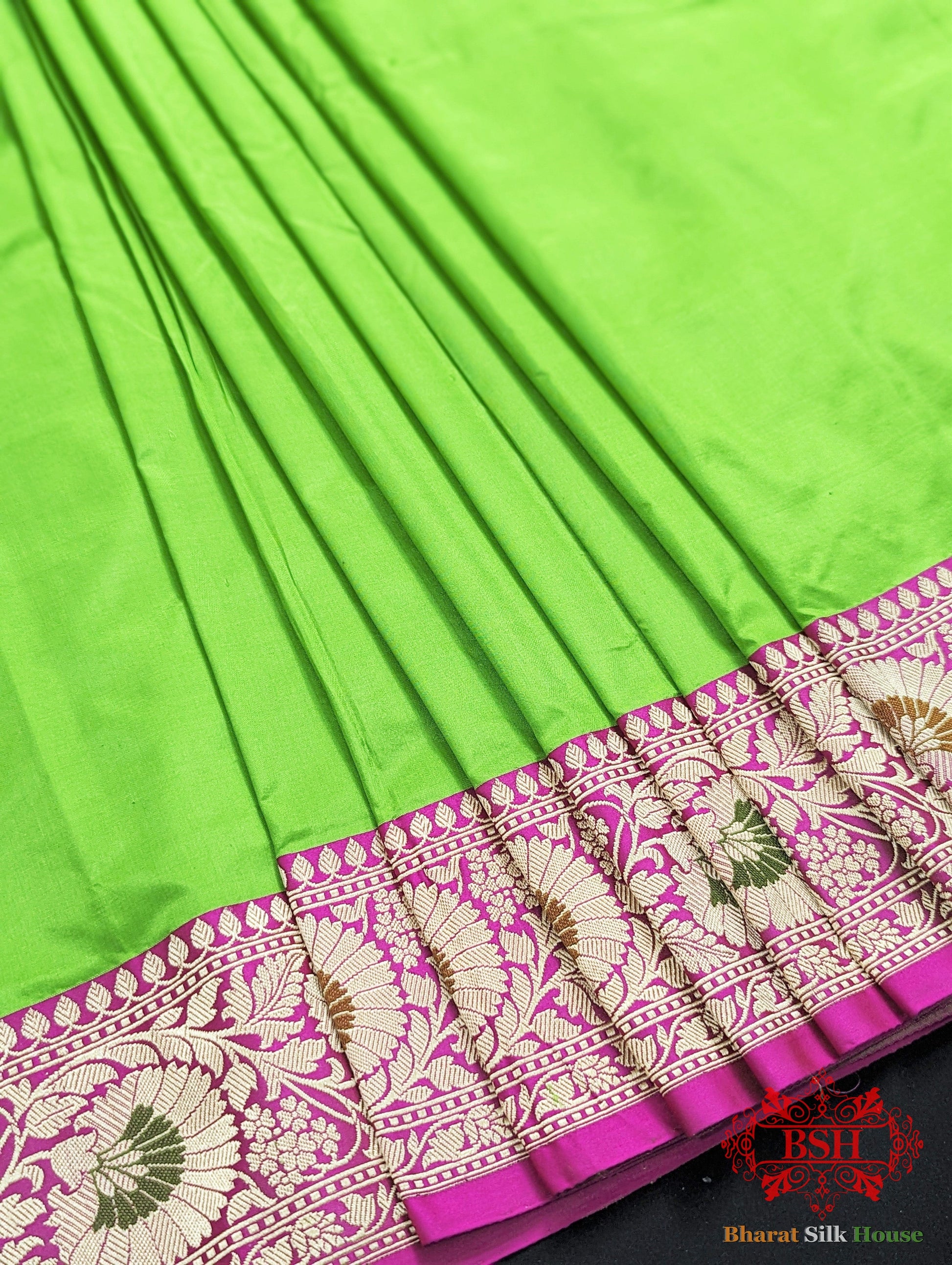 Parrot Green Pure Katan Silk Banarasi Saree - Bharat Silk House