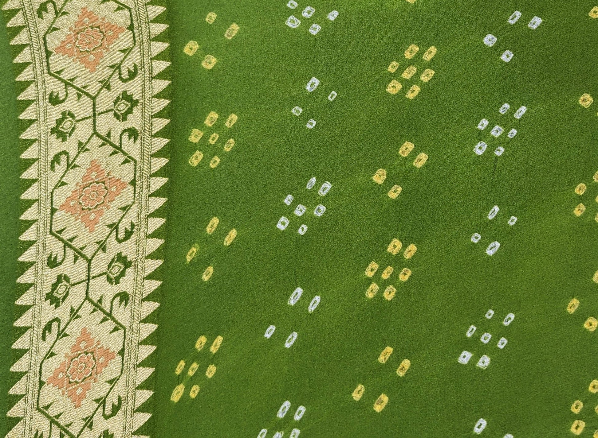 Pure Banarasi Georgette Bandhej Meenakari Handloom Saree In Shades Of Green - Bharat Silk House