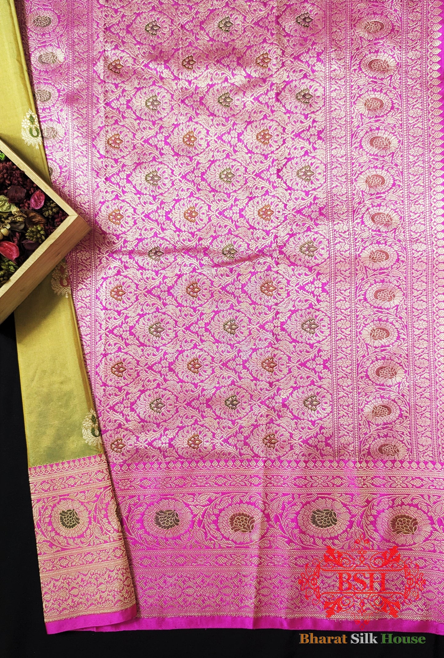 Pure Banarasi Handloom Katan Silk Antique Zari Saree In Shades Of Cross Color - Bharat Silk House