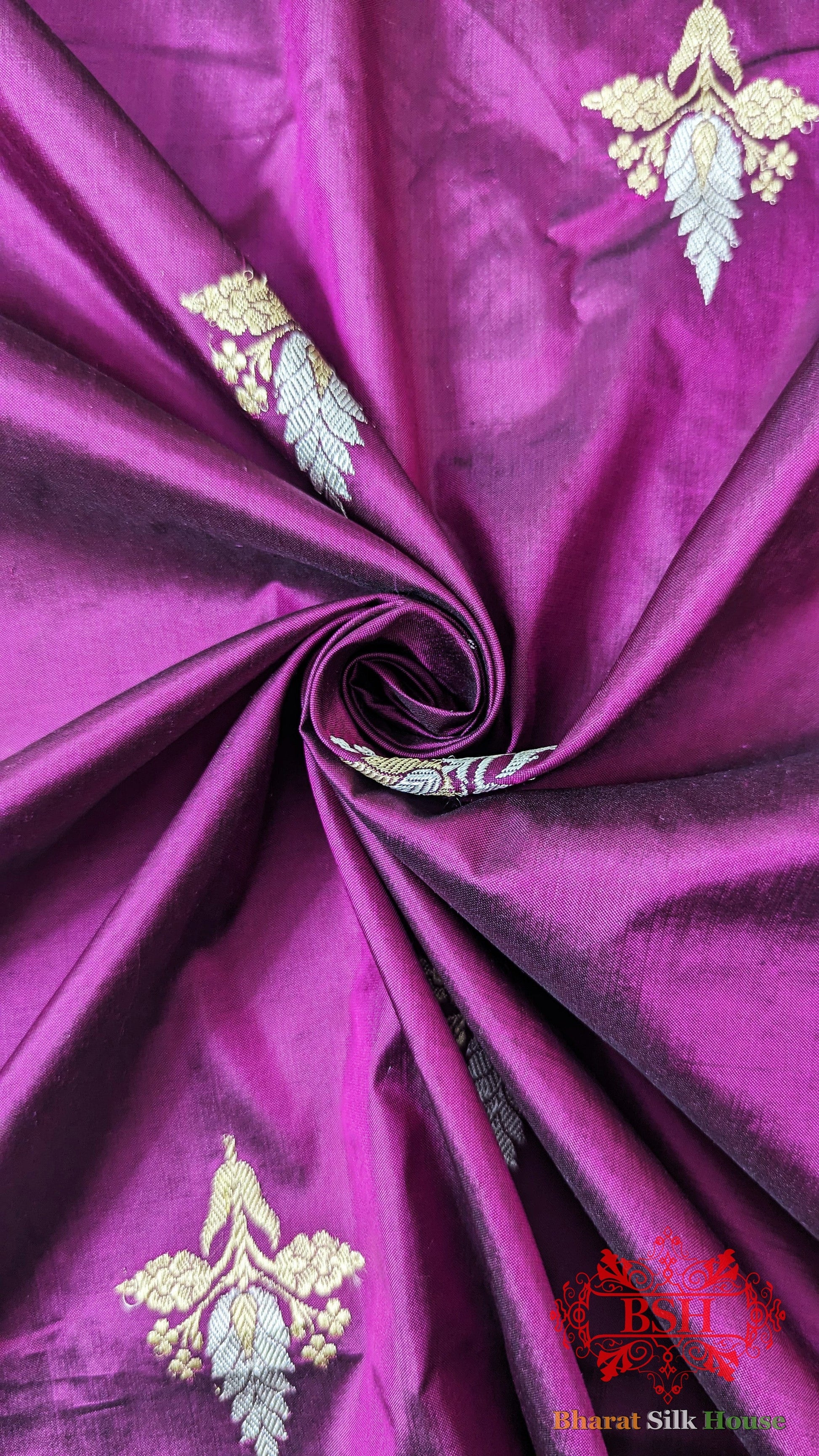 Pure Banarasi Handloom Katan Silk Antique Zari Saree In Shades Of Magenta - Bharat Silk House