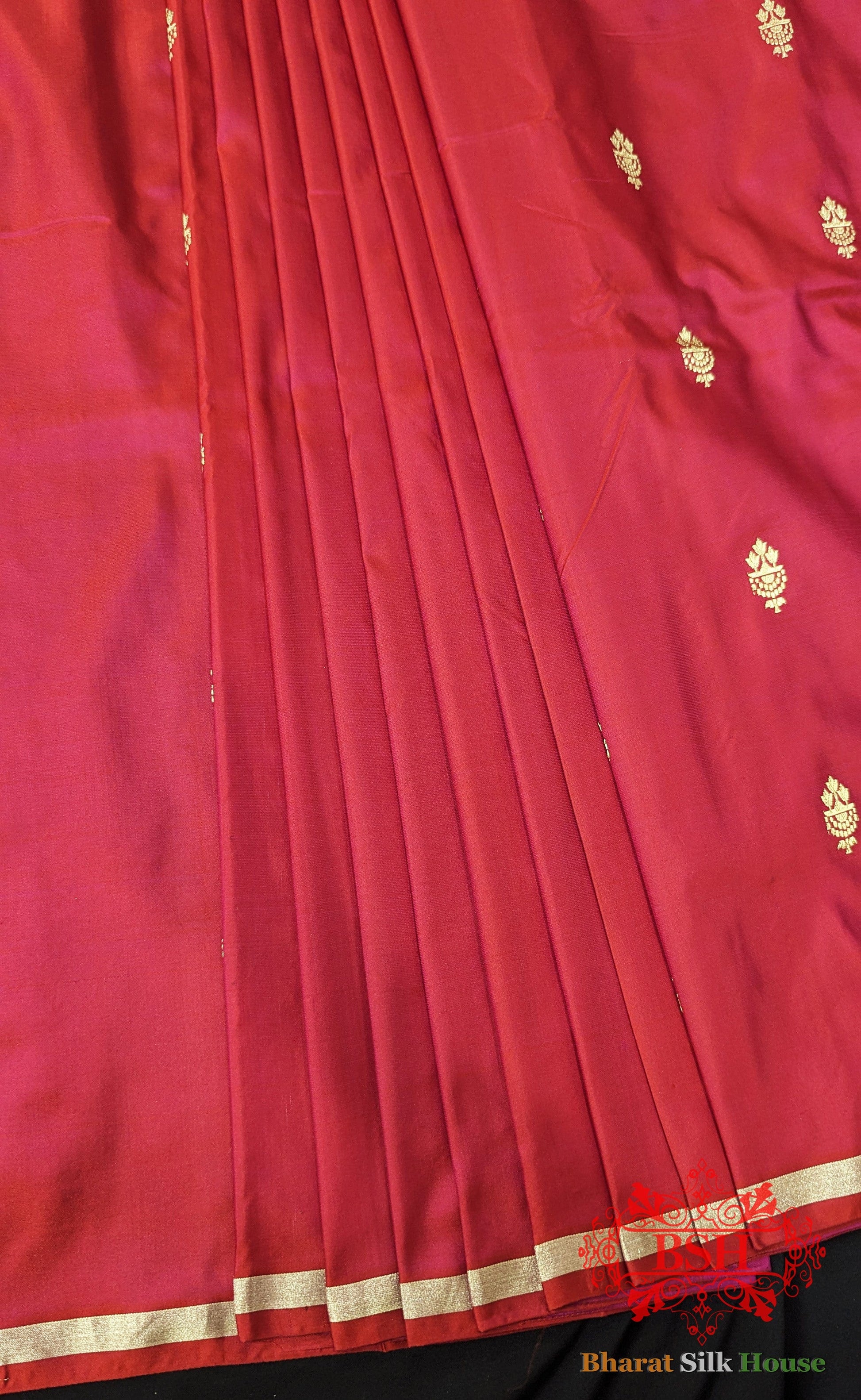 Pure Banarasi Handloom Katan Silk Antique Zari Saree In Shades Of Red - Bharat Silk House