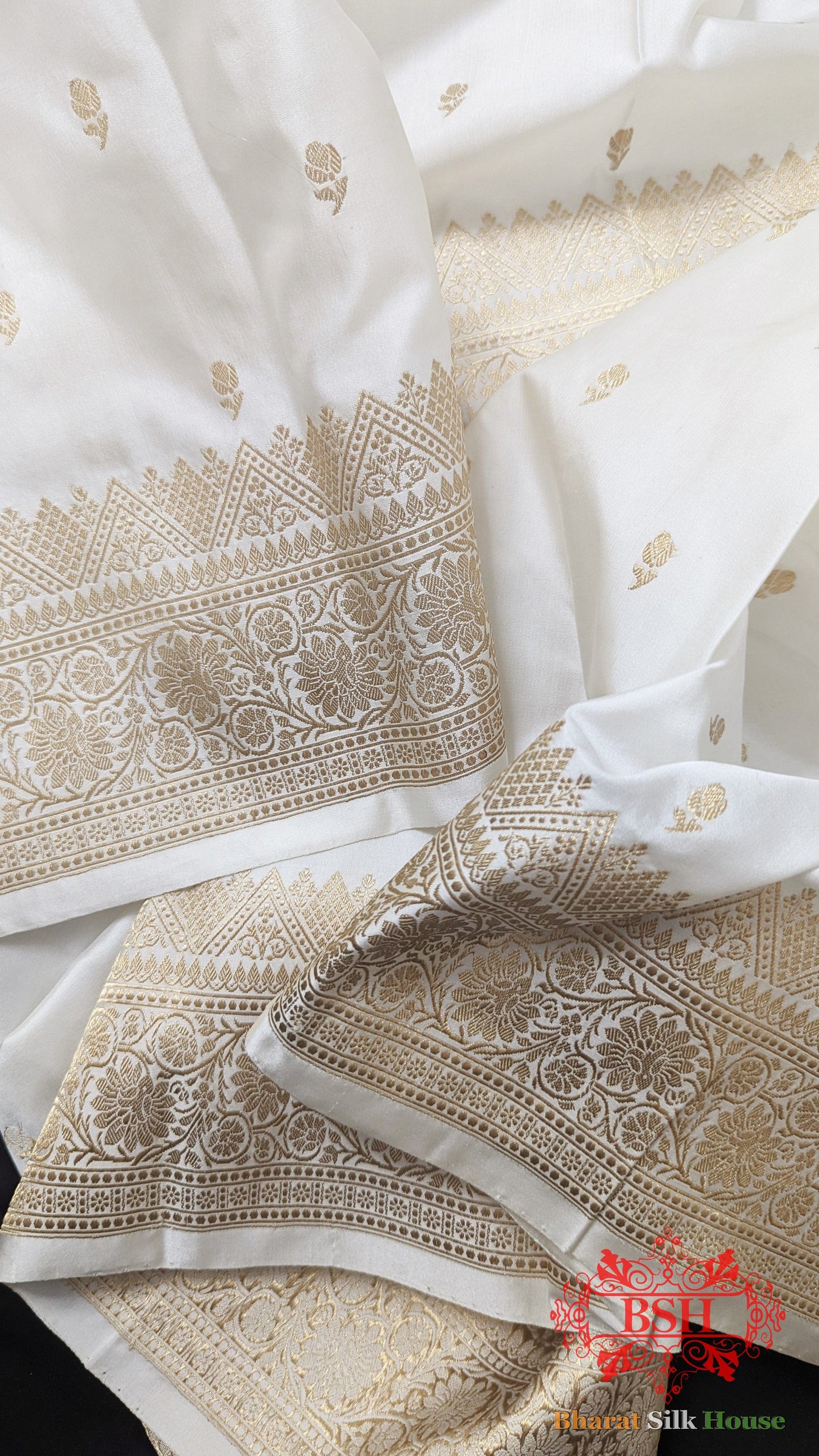 Pure Banarasi Handloom Katan Silk Antique Zari Saree In Shades Of White - Bharat Silk House