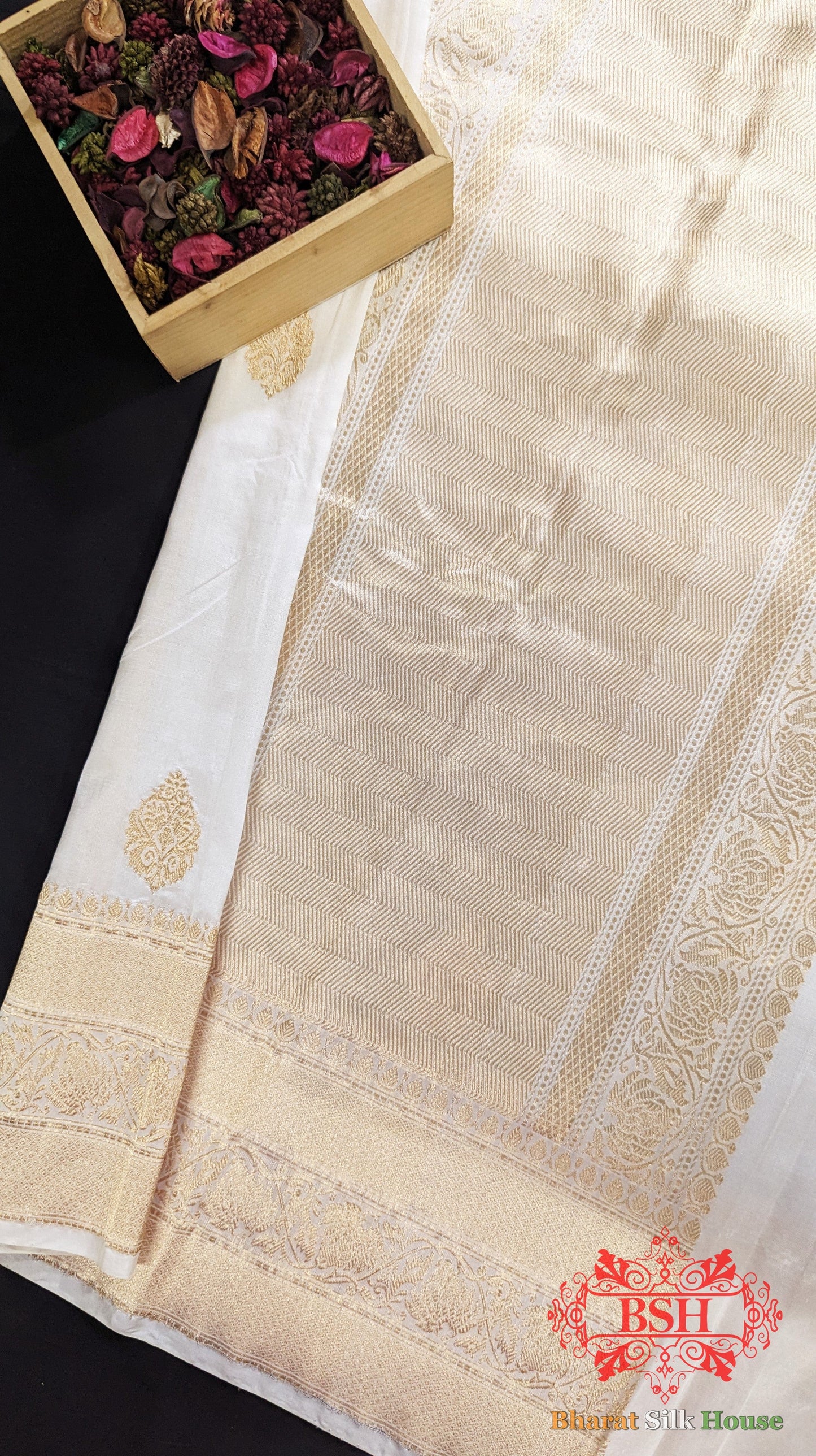 Pure Banarasi Handloom Katan Silk Dyeable Antique Zari Saree In Shades Of White - Bharat Silk House