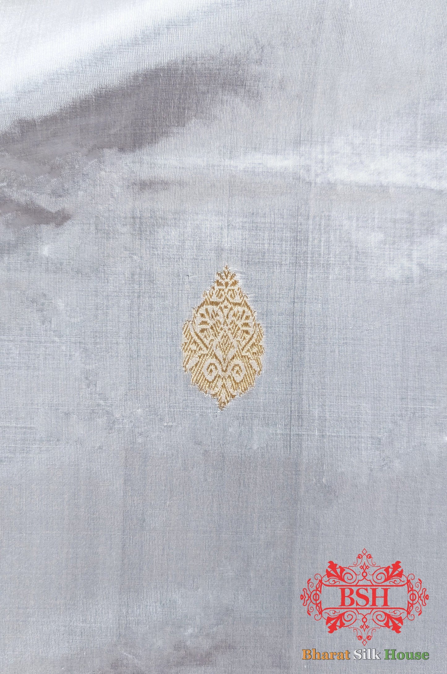 Pure Banarasi Handloom Katan Silk Dyeable Antique Zari Saree In Shades Of White - Bharat Silk House