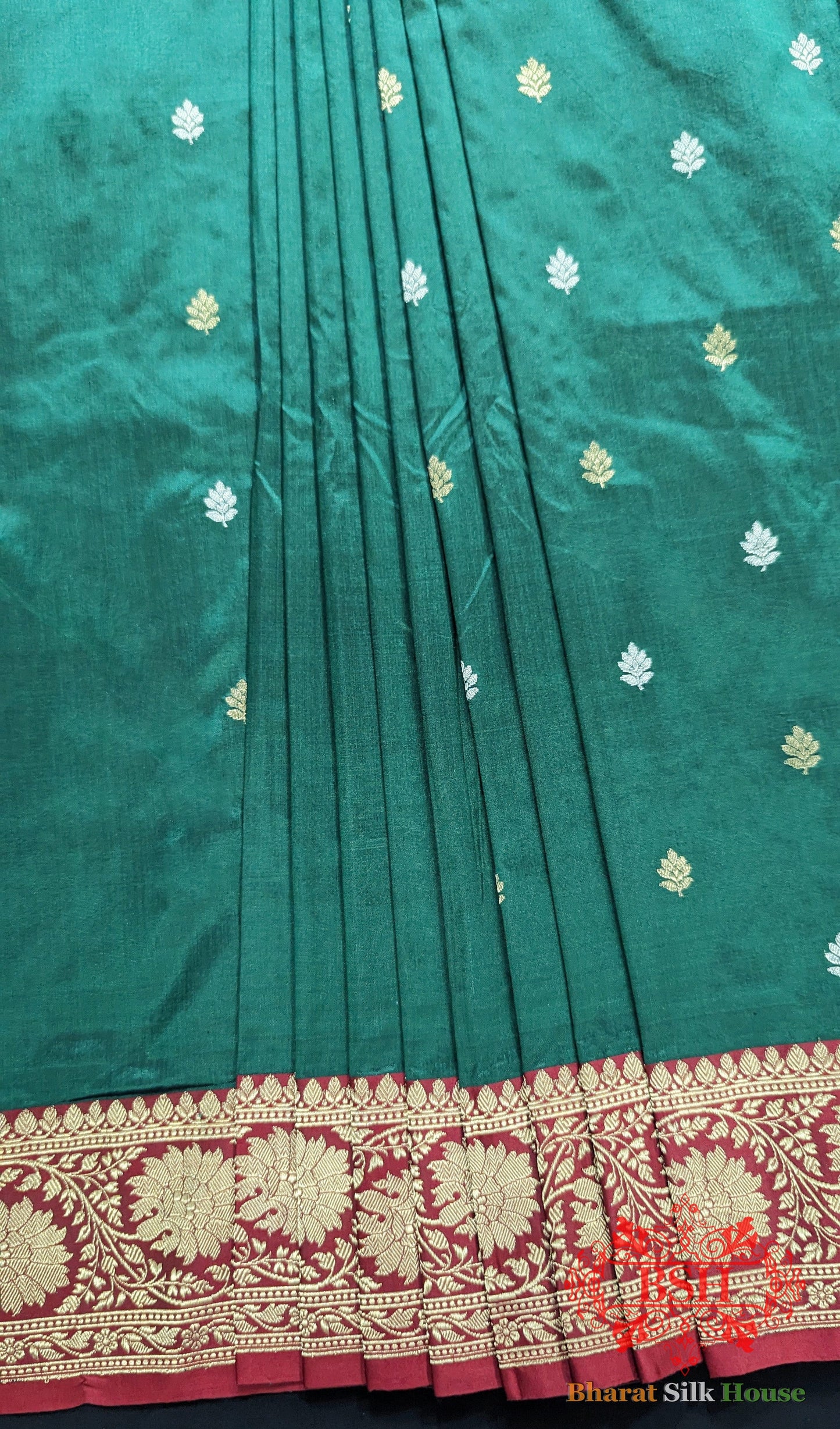 Pure Banarasi Handloom Katan Silk Meenakari Antique Golden Zari Saree In Shades Of Green - Bharat Silk House