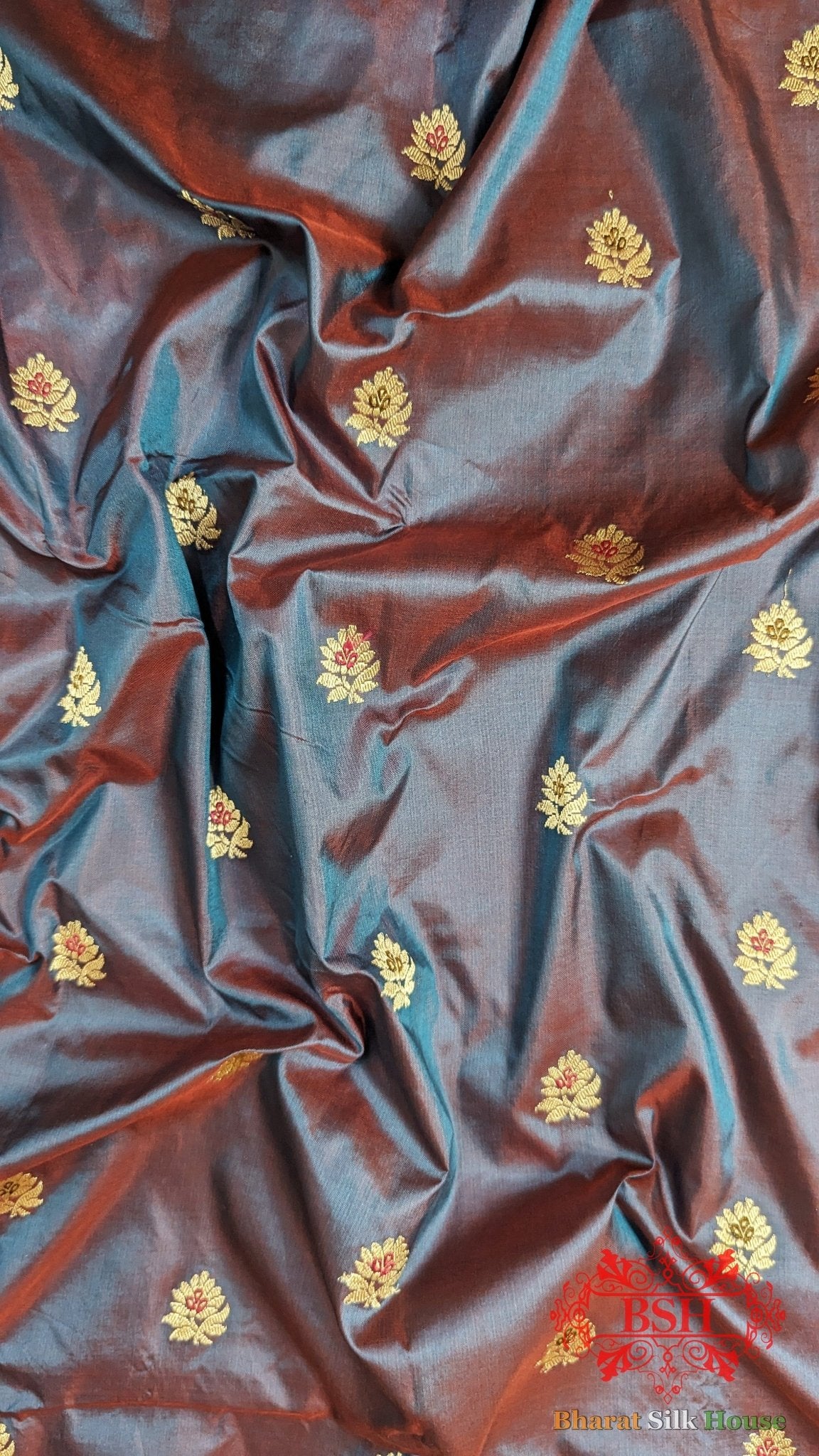 Pure Banarasi Handloom Katan Silk Meenakari Antique Zari Saree In Shades Of Cross Colour - Bharat Silk House