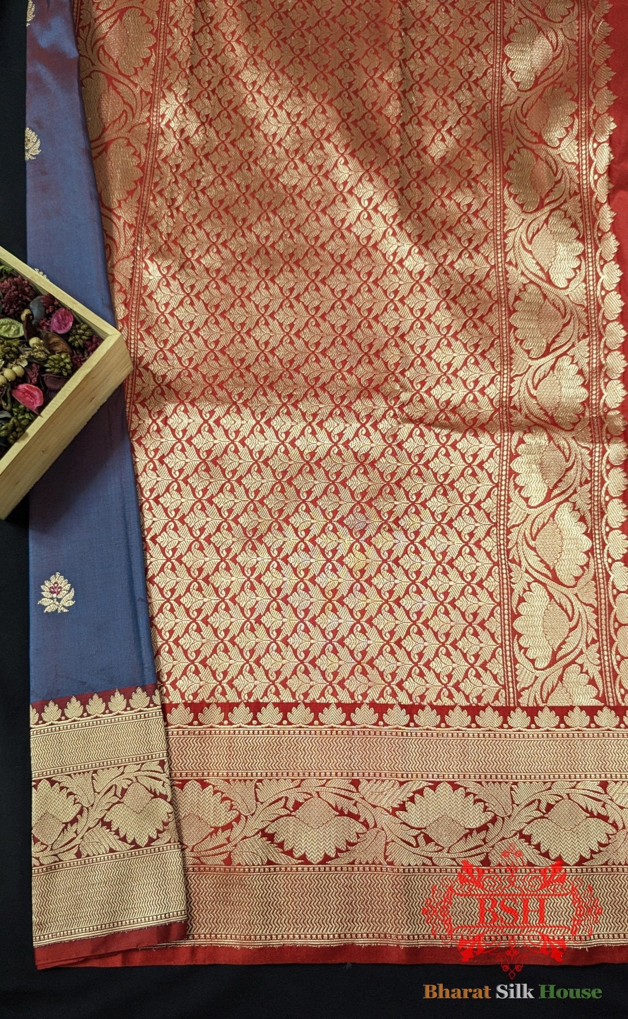 Pure Banarasi Handloom Katan Silk Meenakari Antique Zari Saree In Shades Of Cross Colour - Bharat Silk House