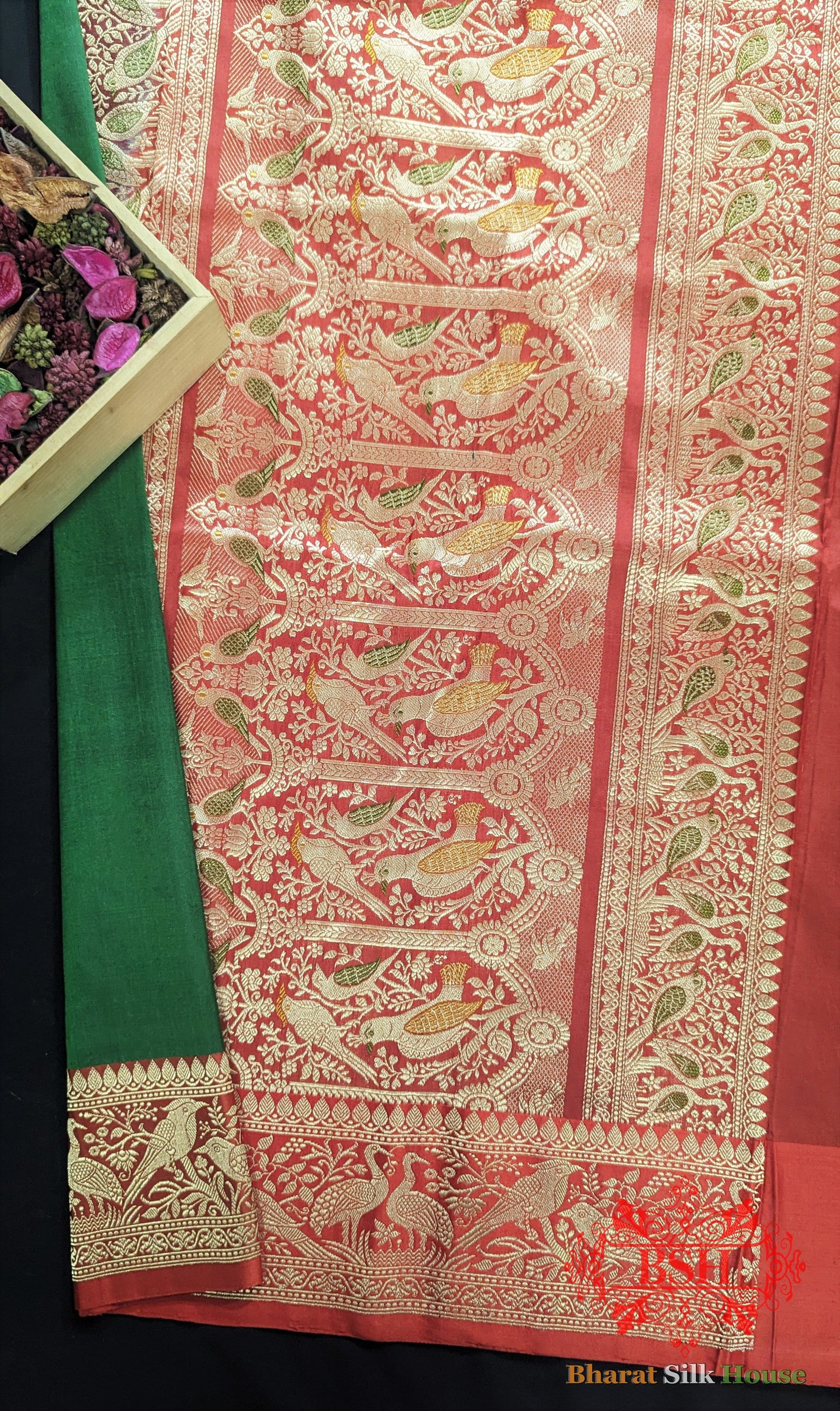 Pure Banarasi Handloom Katan Silk Meenakari Antique Zari Saree In Shades Of Green With Red Border - Bharat Silk House