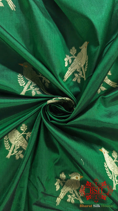 Pure Banarasi Handloom Katan Silk Meenakari Antique Zari Saree In Shades Of Green With Red Border - Bharat Silk House