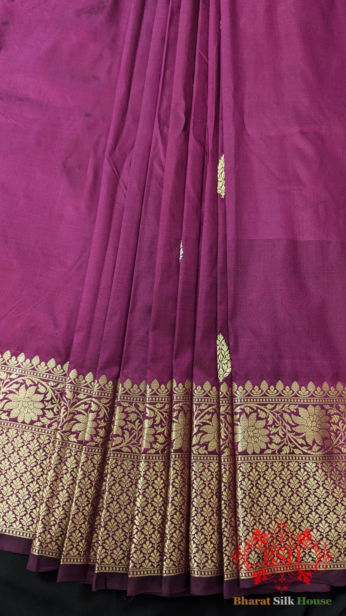 Pure Banarasi Handloom Katan Silk Meenakari Antique Zari Saree In Shades Of Magenta - Bharat Silk House