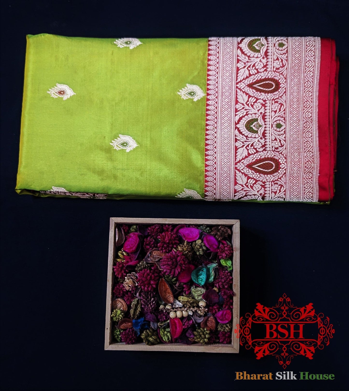 Pure Banarasi Handloom Katan Silk Meenakari Antique Zari Saree In Shades Of Parrot Green - Bharat Silk House