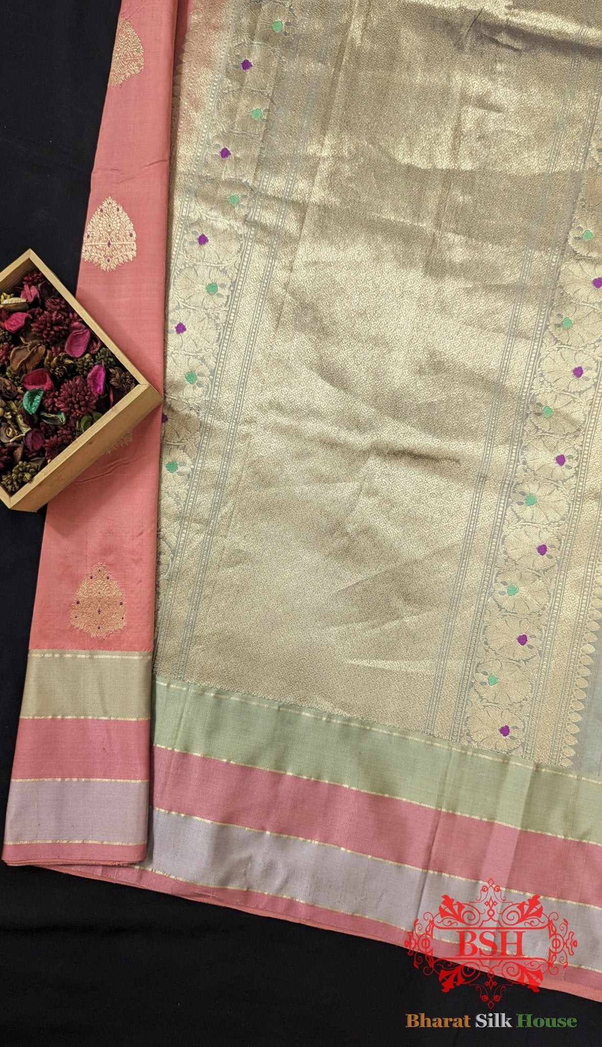 Pure Banarasi Handloom Katan Silk Meenakari Antique Zari Saree In Shades Of Peach - Bharat Silk House