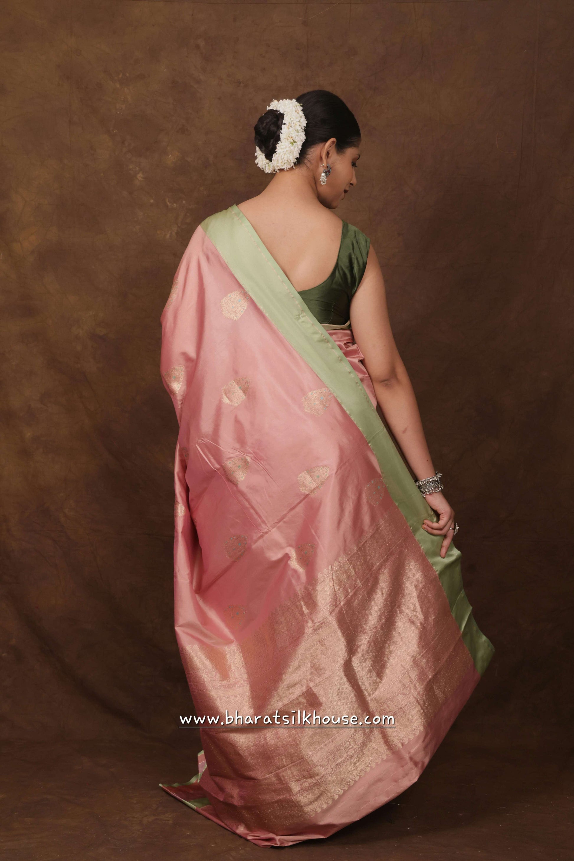 Pure Banarasi Handloom Katan Silk Meenakari Antique Zari Saree In Shades Of Pink - Bharat Silk House