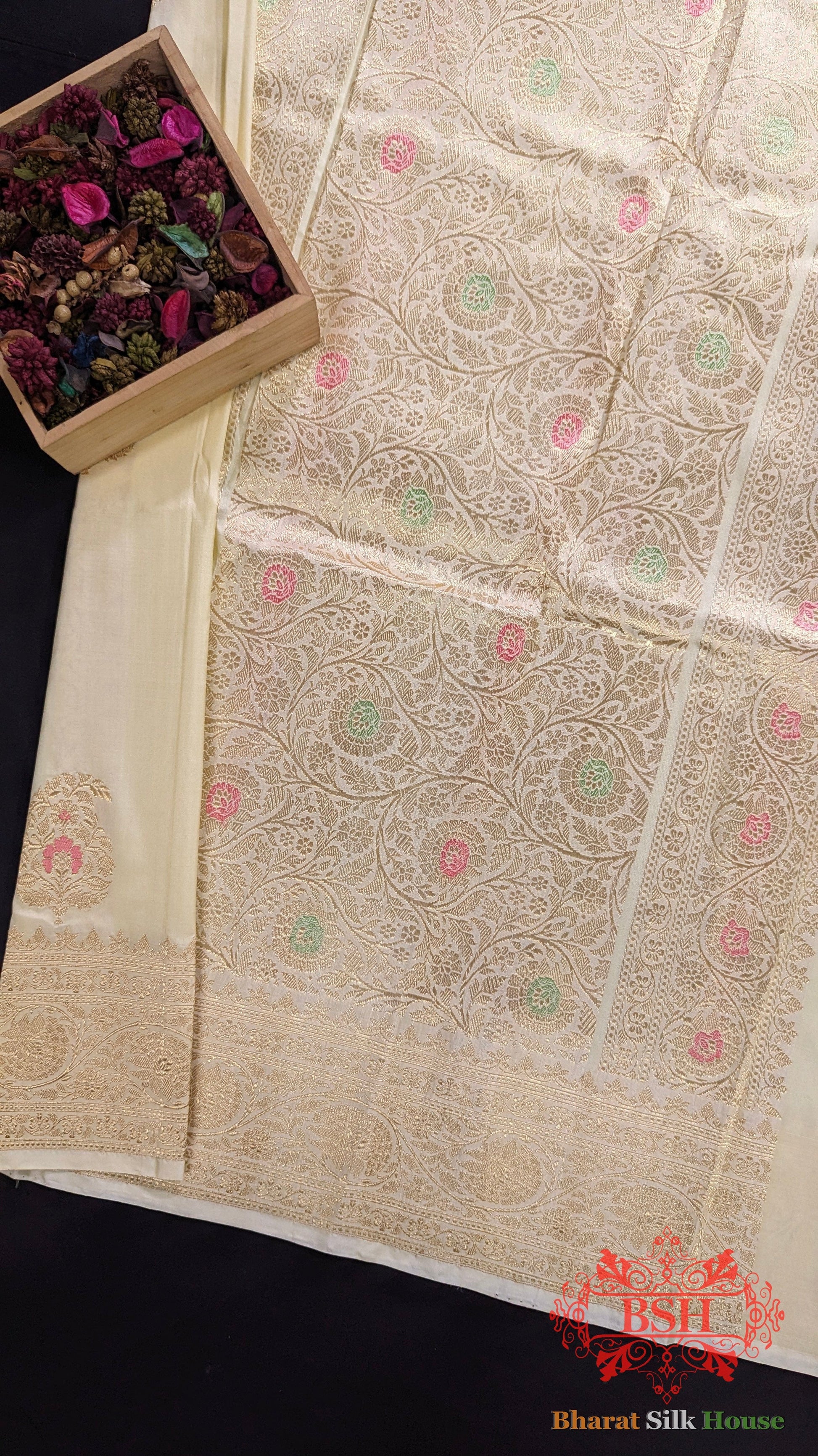 Pure Banarasi Handloom Katan Silk Meenakari Antique Zari Saree In Shades Of White - Bharat Silk House