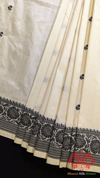 Pure Banrasi Handloom Katan Silk Antique Zari Saree In Shades Of Beige With Black Border - Bharat Silk House