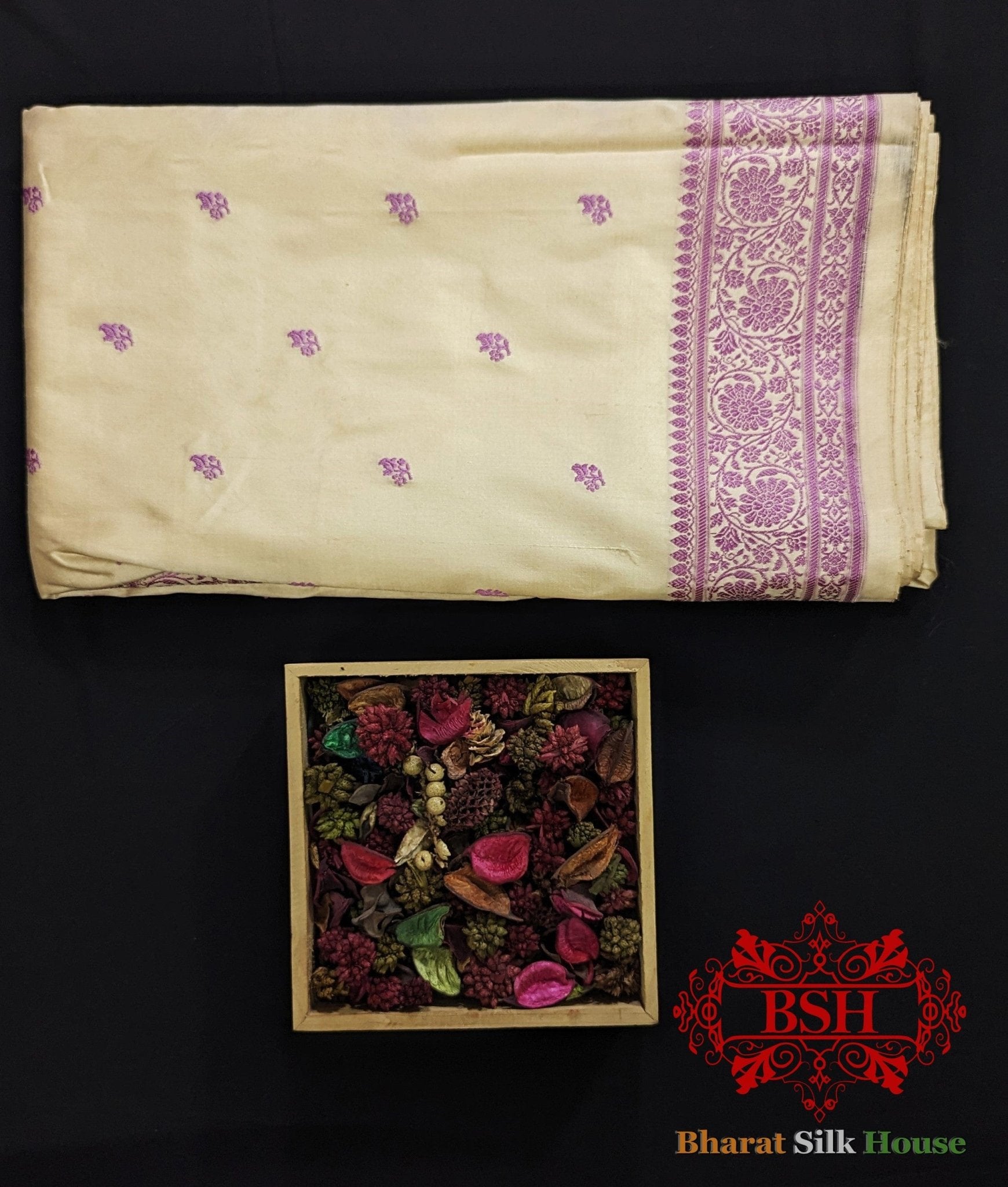 Pure Banrasi Handloom Katan Silk Antique Zari Saree In Shades Of Beige With Lavender Border - Bharat Silk House