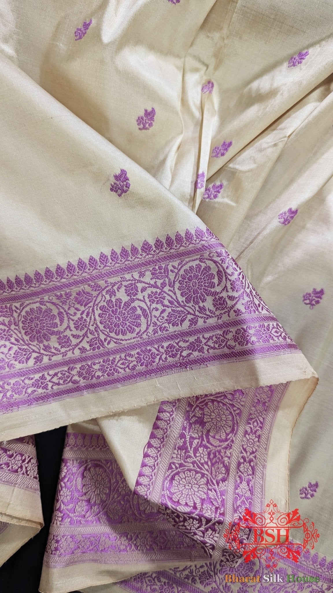 Pure Banrasi Handloom Katan Silk Antique Zari Saree In Shades Of Beige With Lavender Border - Bharat Silk House