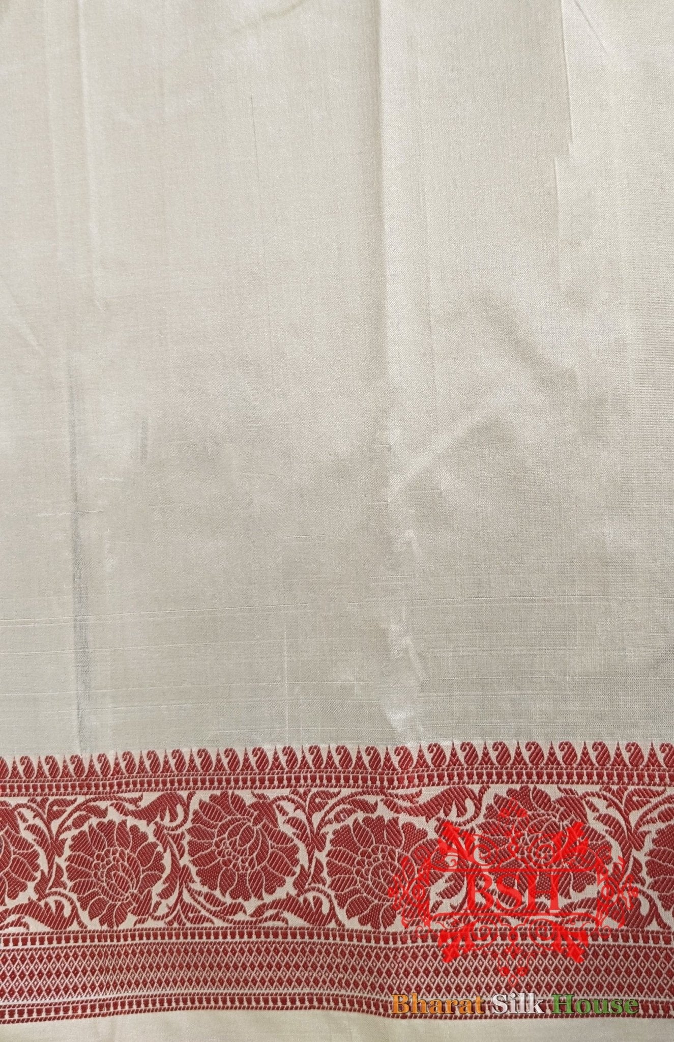 Pure Banrasi Handloom Katan Silk Antique Zari Saree In Shades Of Beige With Red Border - Bharat Silk House