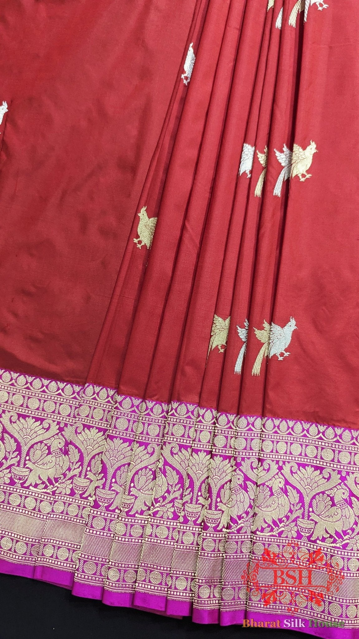 Pure Banrasi Handloom Katan Silk Antique Zari Saree In Shades Of Red - Bharat Silk House