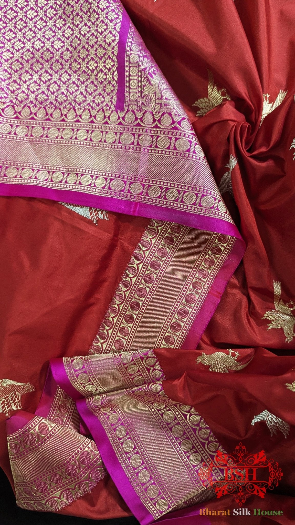 Pure Banrasi Handloom Katan Silk Antique Zari Saree In Shades Of Red - Bharat Silk House