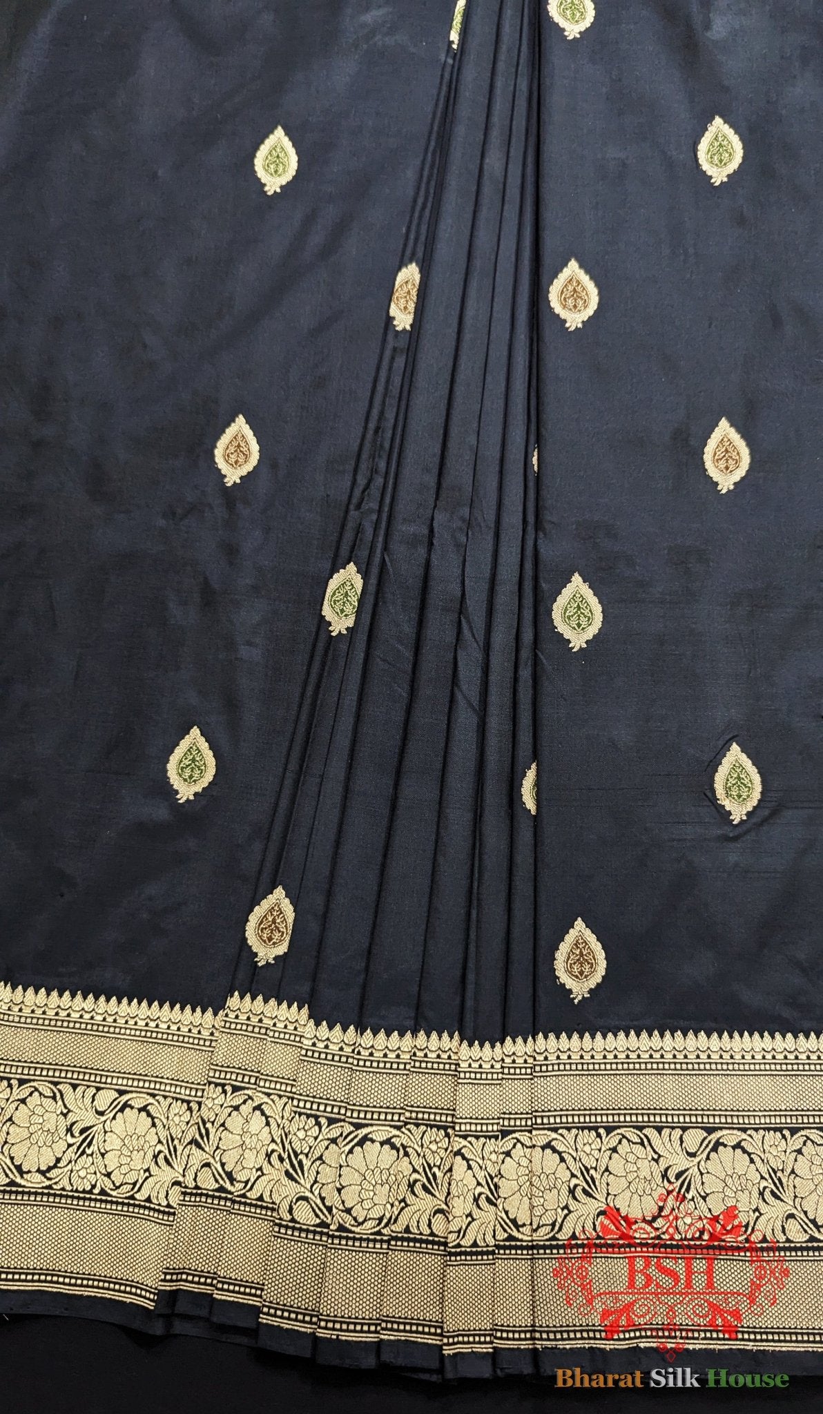 Pure Banrasi Handloom Katan Silk Meenakari Antique Zari Saree In Shades Of Black - Bharat Silk House